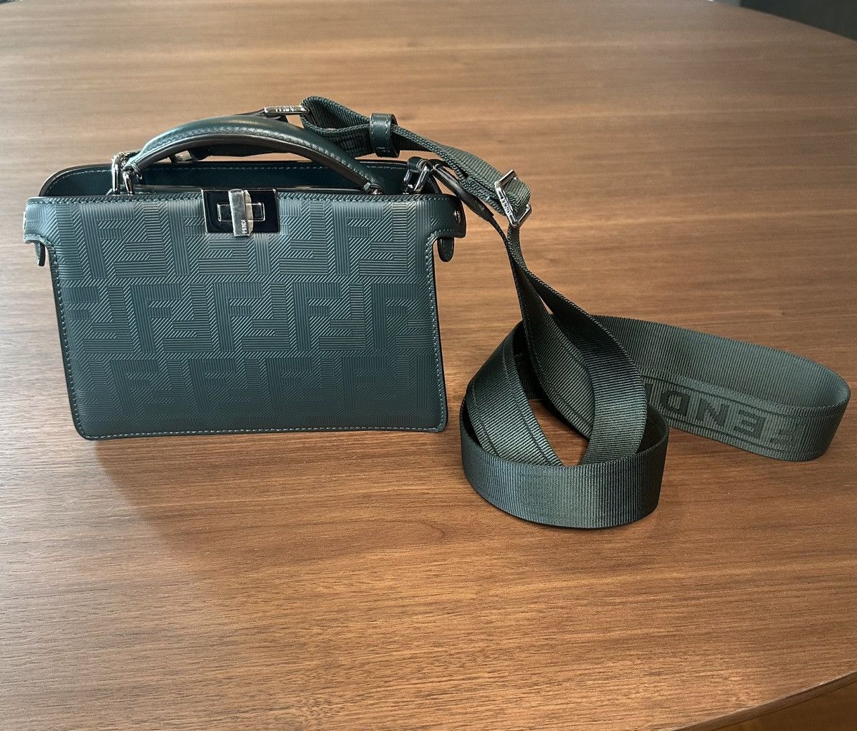 Fendi FENDI Peekaboo ISeeU XCross Size ONE SIZE - 4 Thumbnail