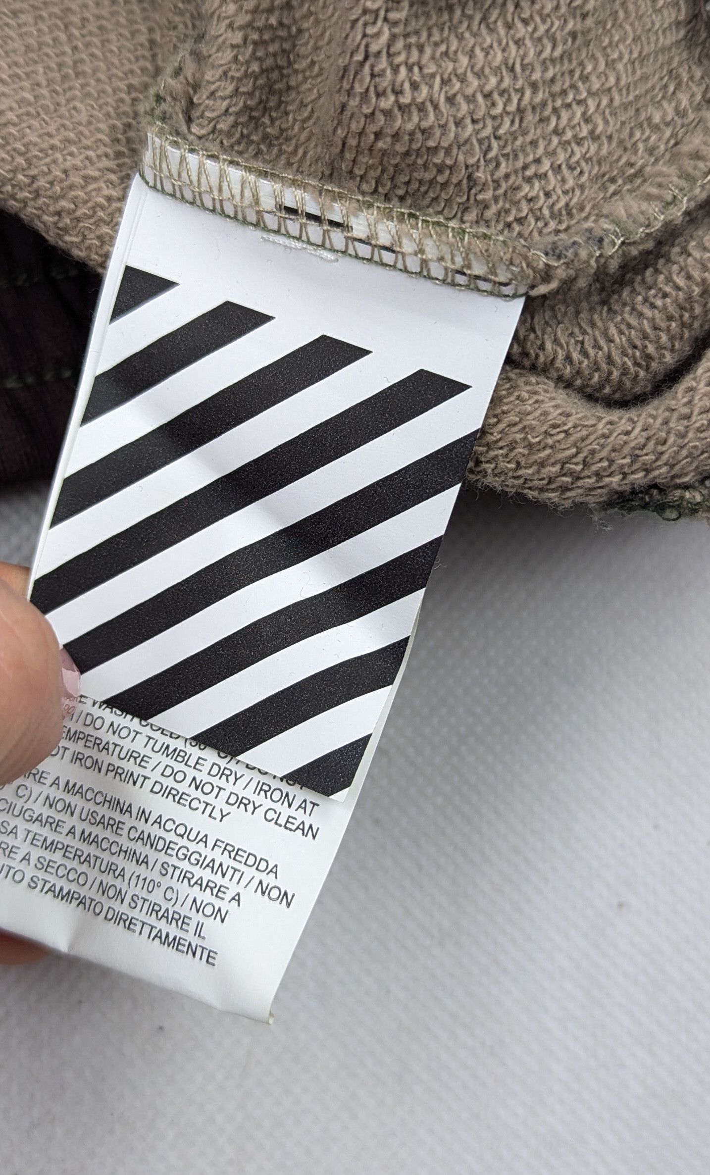 Off-White Off-White camo zip hoodie S Size US S / EU 44-46 / 1 - 10 Thumbnail