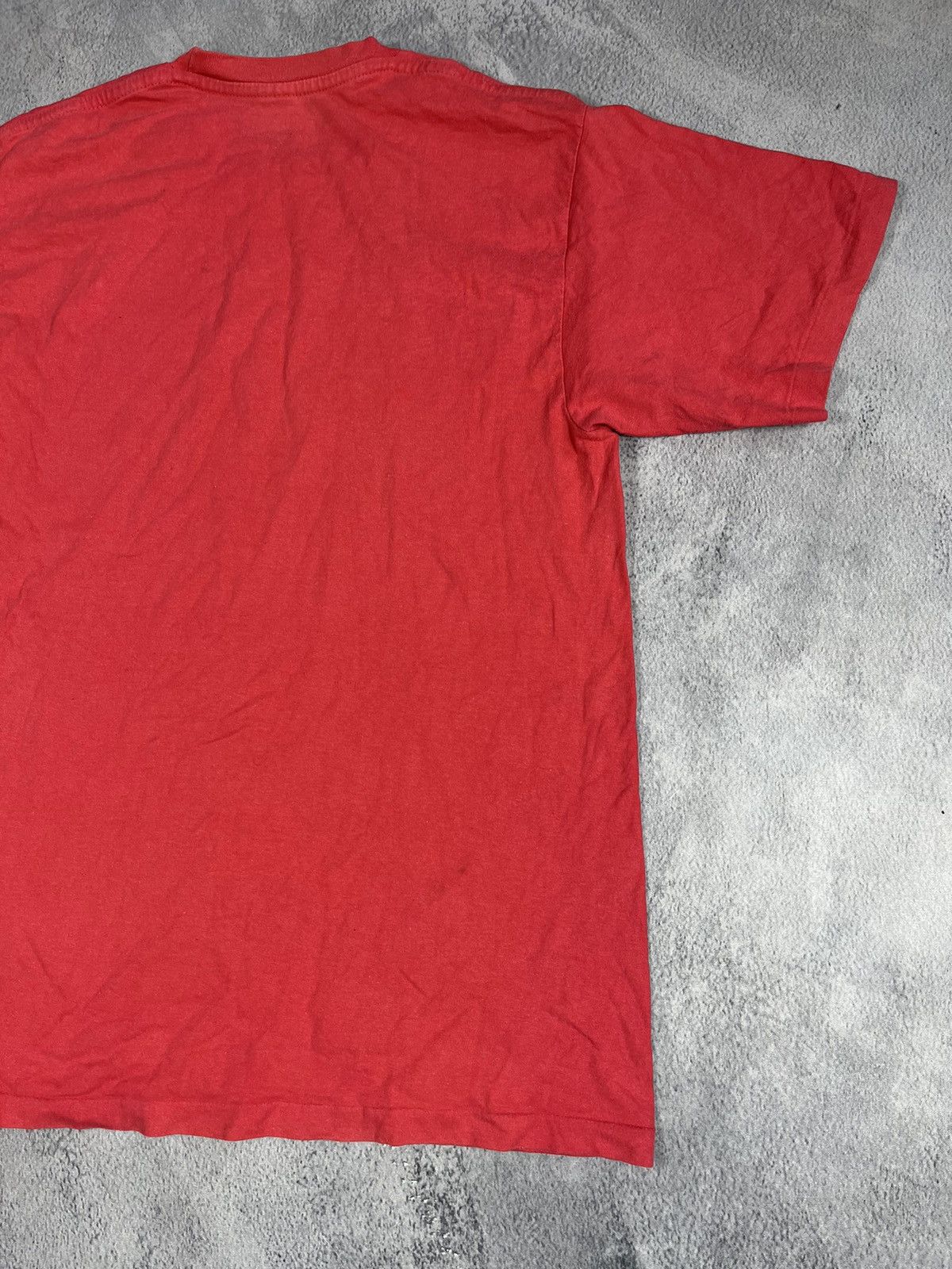 Champion × Vintage Vintage Y2K Champion faded tee big logo streetwear size L Size US L / EU 52-54 / 3 - 7 Thumbnail