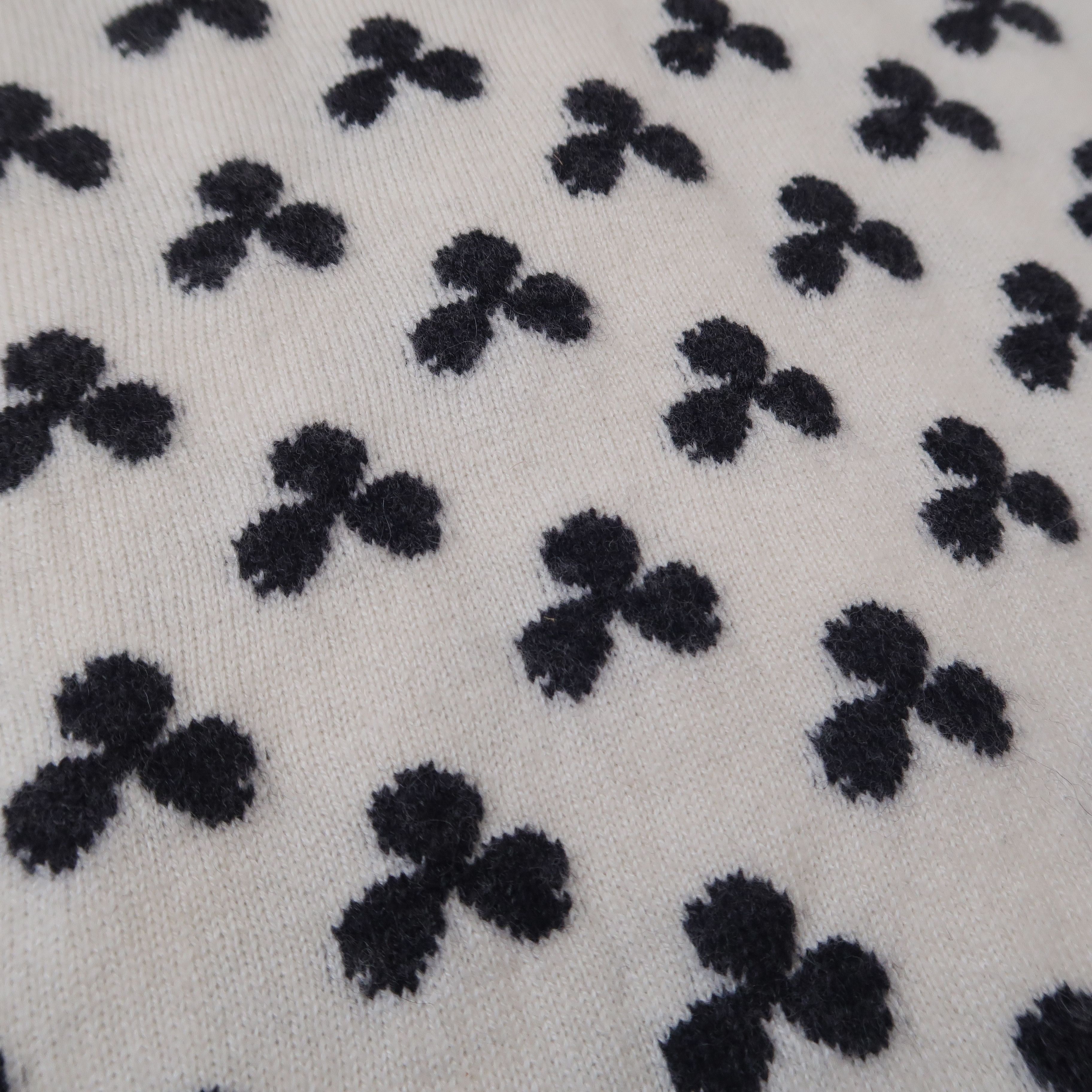 Hermes Hermes Margiela Era Ecru White Clover Cardigan Cashmere Size US S / EU 44-46 / 1 - 17 Thumbnail
