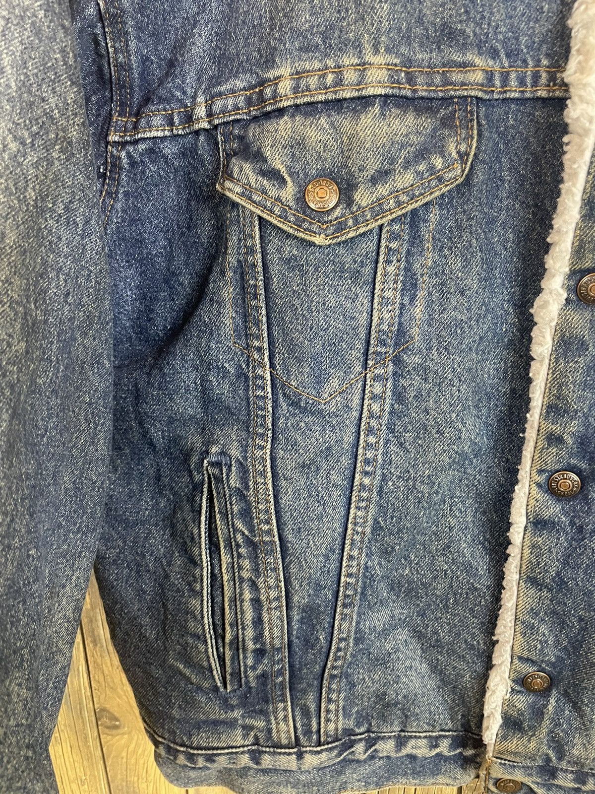 Levi's × Vintage Vintage Levis Denim Jacket Sherpa Made In Usa Size US M / EU 48-50 / 2 - 7 Thumbnail