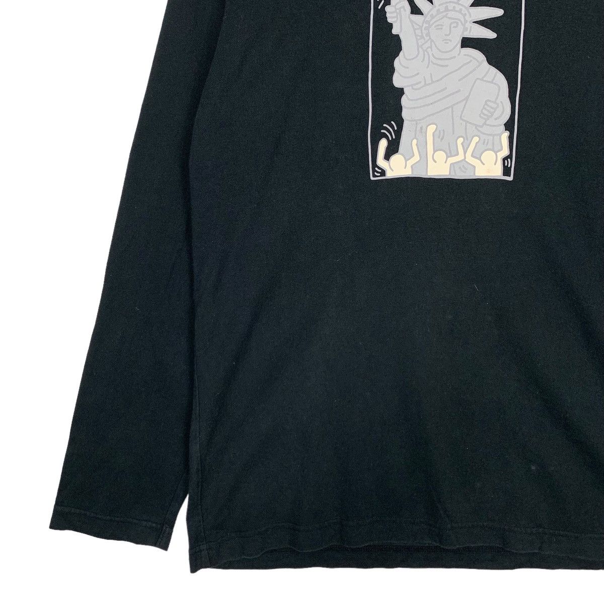 Keith Haring Keith Haring Statue of Liberty Freedom Tower Tee #0344-C16 Size US M / EU 48-50 / 2 - 4 Thumbnail