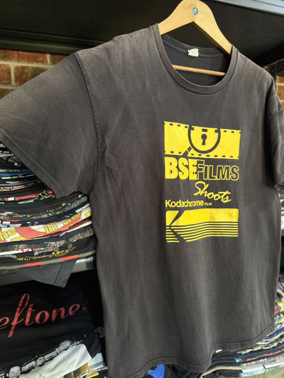 Vintage Thrashed Vintage BSE Films Shoots Kodachrome Sun Faded Tee Size US XL / EU 56 / 4 - 4 Thumbnail