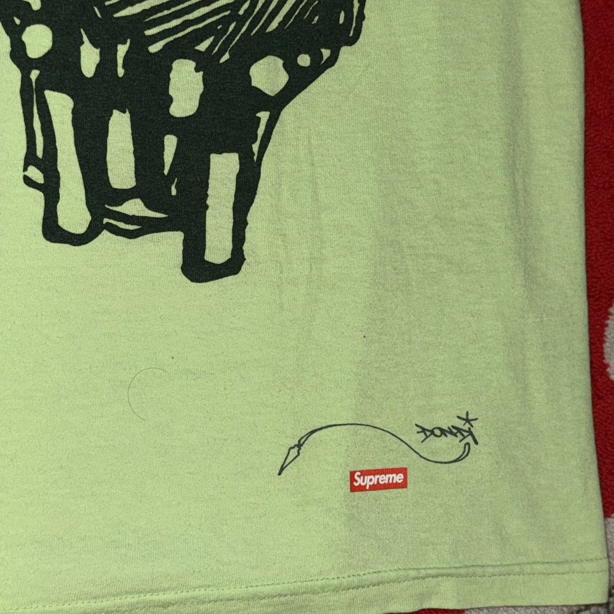 Supreme 2006 Vintage Supreme x Dondi (Graffiti Artist) Skullhead tee Size US M / EU 48-50 / 2 - 4 Thumbnail