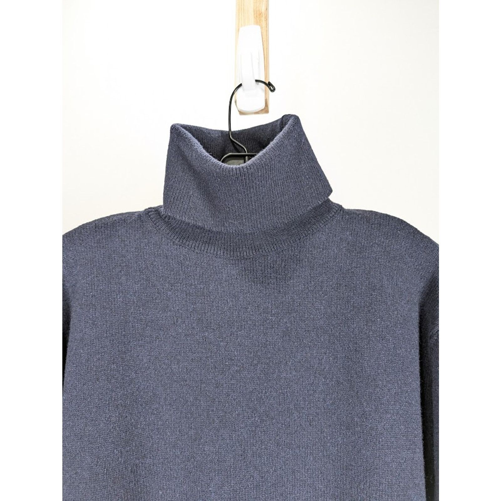 Balenciaga o1rshd1 High-Neck Sweatshirt in Blue Size: 2 Size US M / EU 48-50 / 2 - 3 Thumbnail