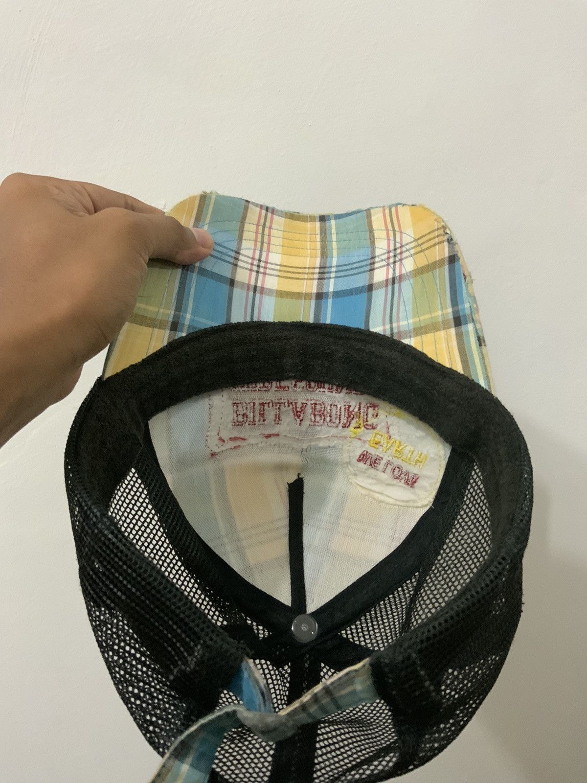 Billabong Billabong Surf Sounds Distressed Trucker Hat Size ONE SIZE - 9 Thumbnail