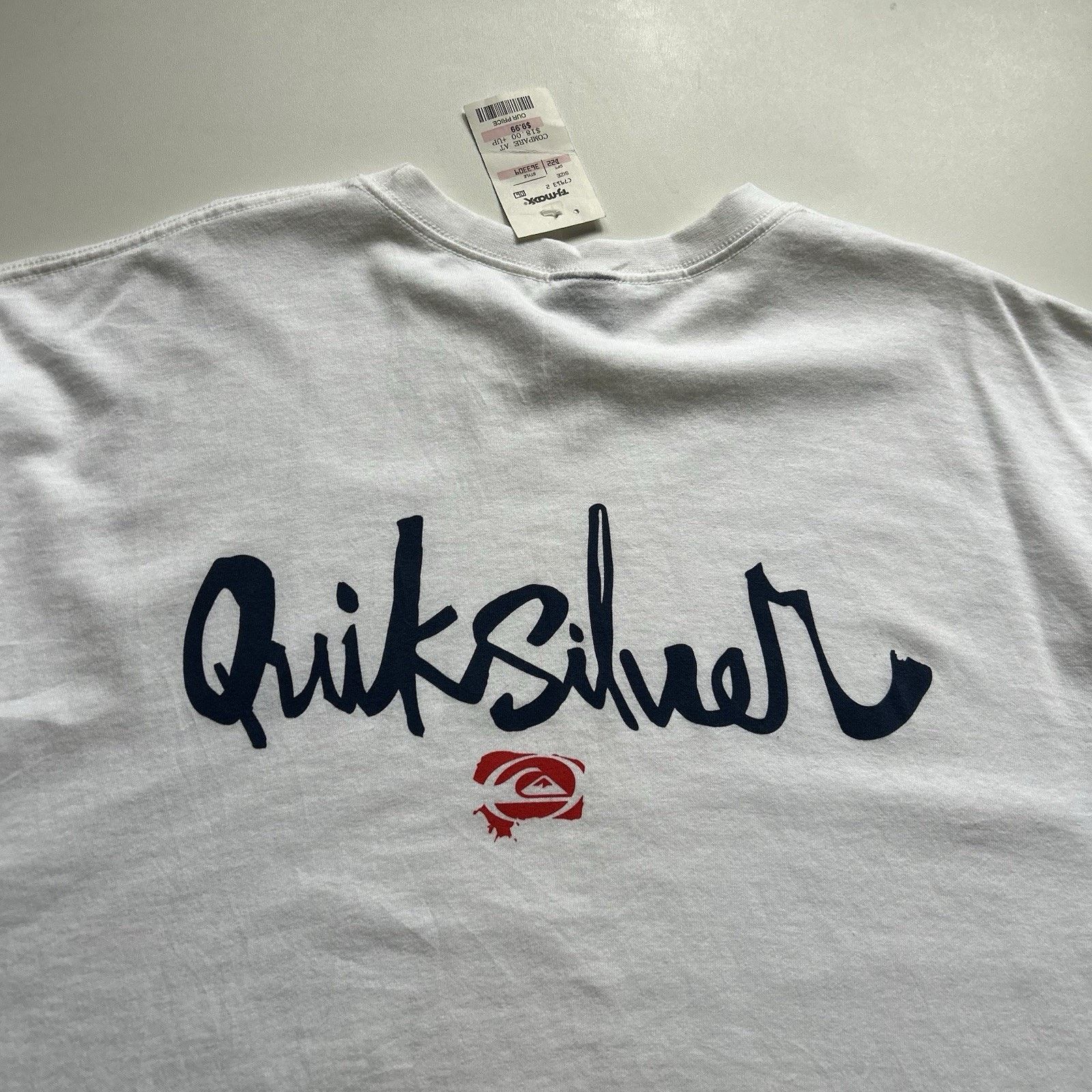 Quiksilver × Vintage Vintage Quiksilver T-Shirt XL White Surf Skate Logo NWT Rare Size US XL / EU 56 / 4 - 2 Thumbnail