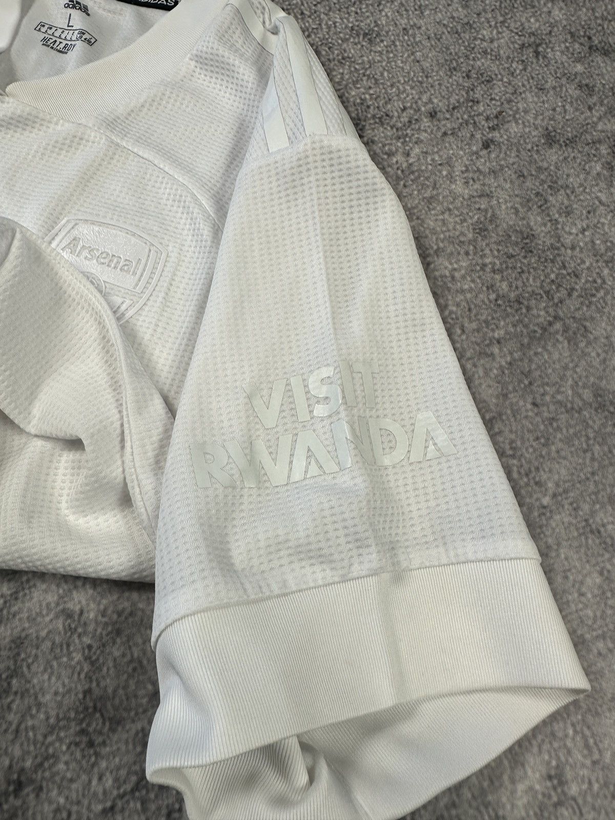 Adidas Adidas Arsenal 21/22 Soccer Jersey White Streetwear L Rare Size US L / EU 52-54 / 3 - 5 Thumbnail