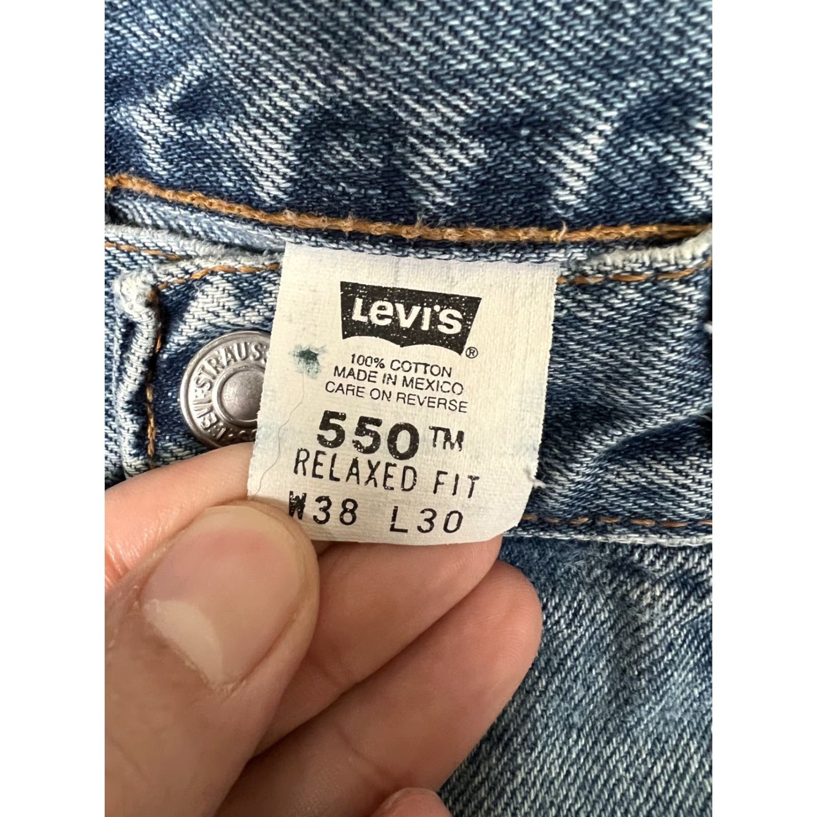 Levi's VINTAGE Levi's 550 Jeans Men 36x30 Blue Medium Wash Relaxed Tapered Denim 5-Pocket Mexico Made Mens Brands Levi's 500 Series 90s Size US 36 / EU 52 - 5 Thumbnail