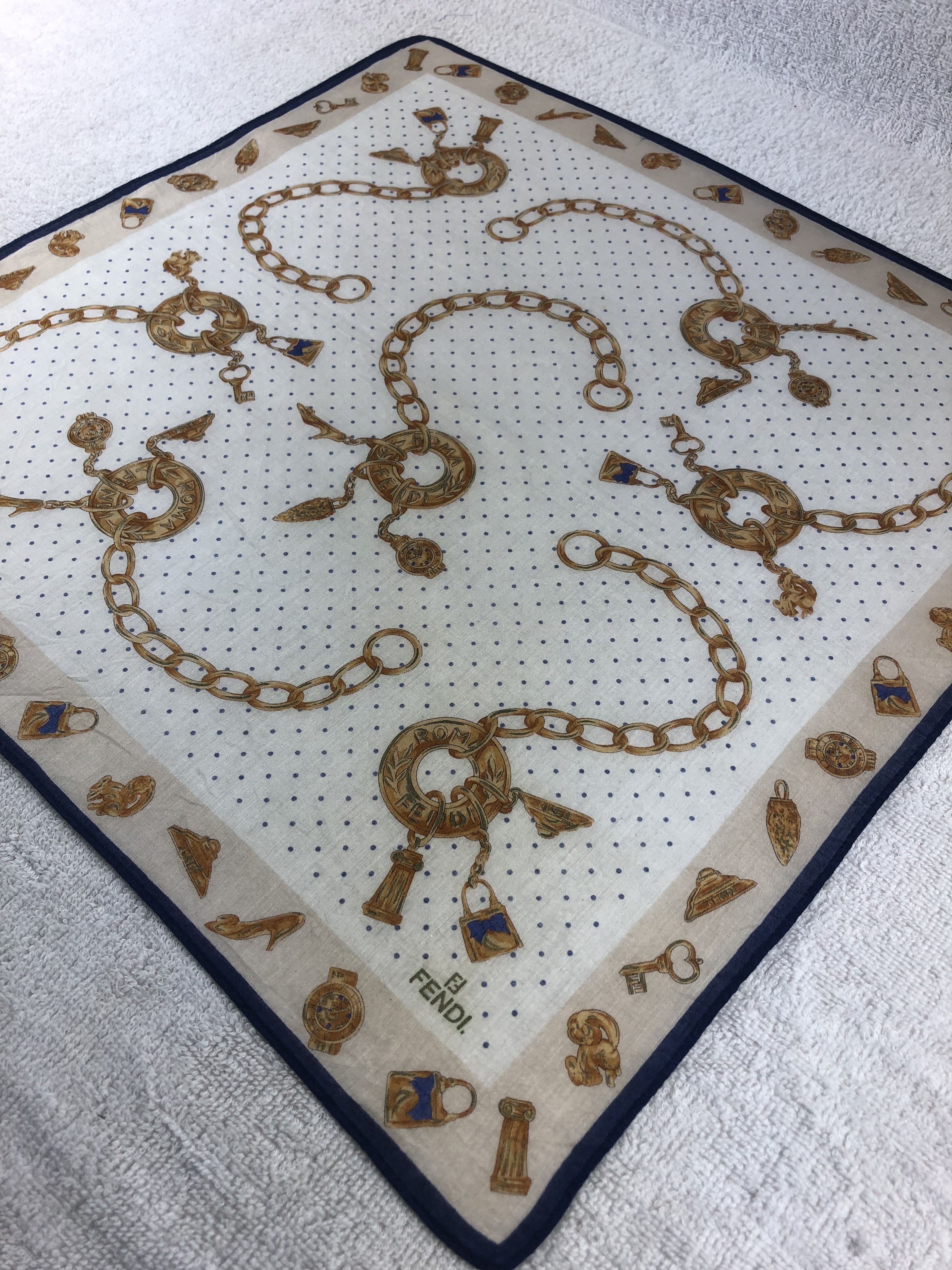 Vintage Fendi Handkerchief / Bandana / Neckerchief A1723 Size ONE SIZE - 4 Thumbnail