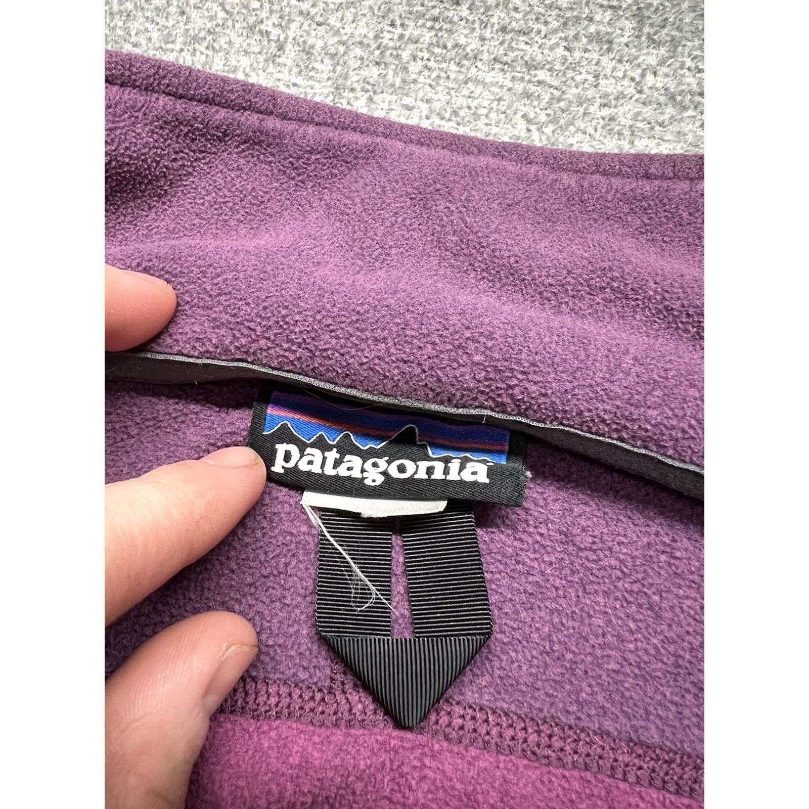 Patagonia Patagonia Jacket Women XS Fleece Full Zip Long Sleeve Pocket Purple Solid Jacket Modern Classic Women XS Size XS / US 0-2 / IT 36-38 - 6 Thumbnail