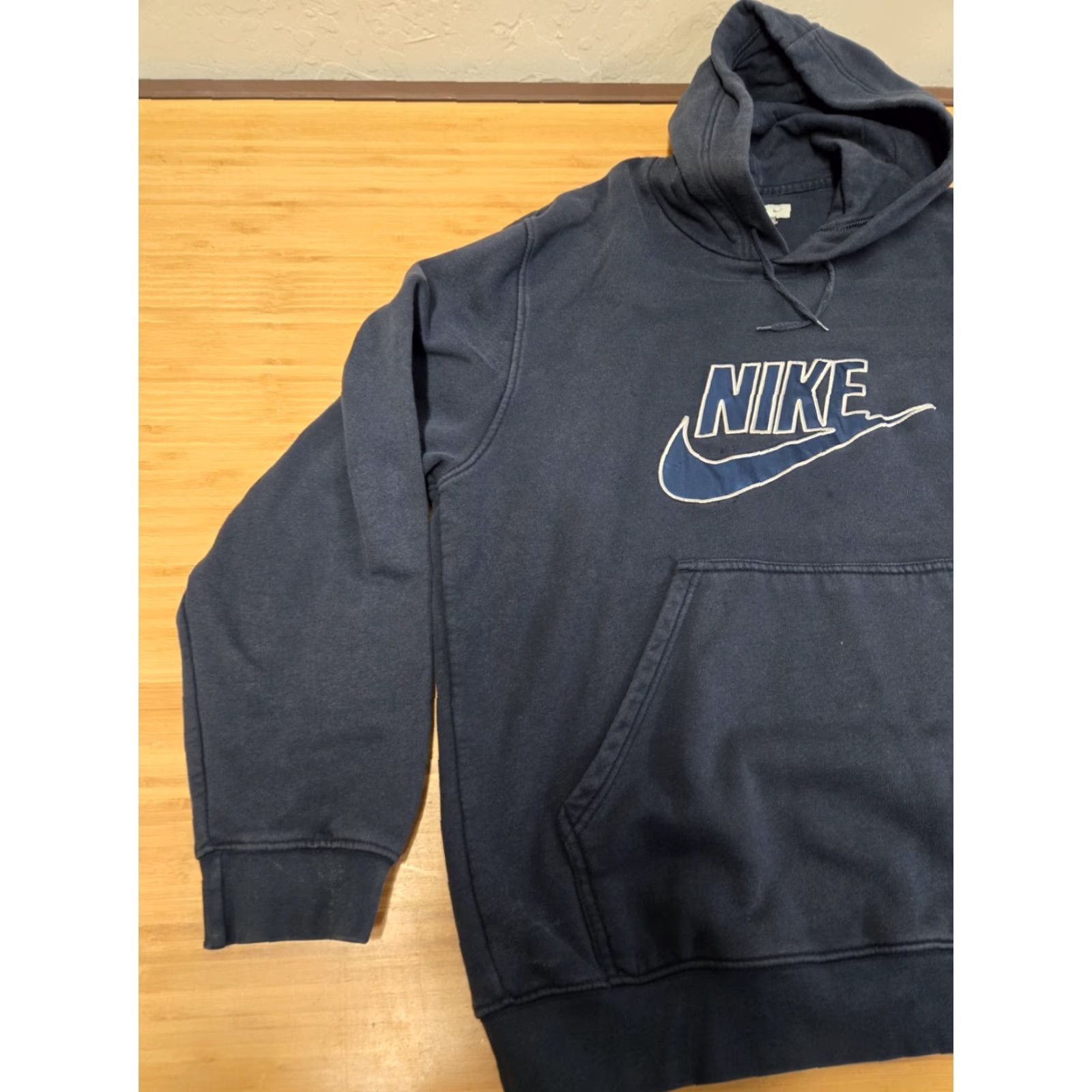 Nike VINTAGE Nike Sportswear Hoodie Spellout Center Logo Silver Tag Large Blue Size US L / EU 52-54 / 3 - 3 Thumbnail