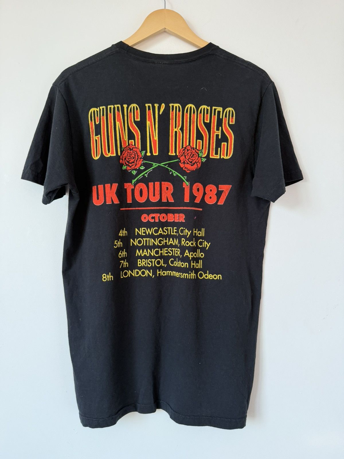 Guns N' Roses Guns N’ Roses 2014 Reprint UK Tour 1987 Band Tee Black M Size US M / EU 48-50 / 2 - 2 Thumbnail