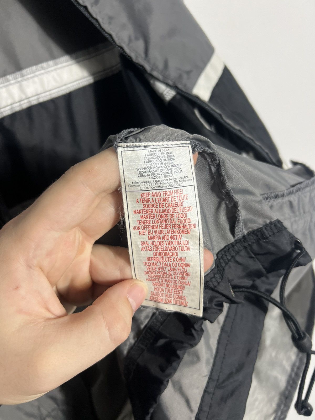 Nike Vintage Nike Track Jacket Nylon 2000s Y2K Swoosh Logo Drill Size US L / EU 52-54 / 3 - 10 Thumbnail