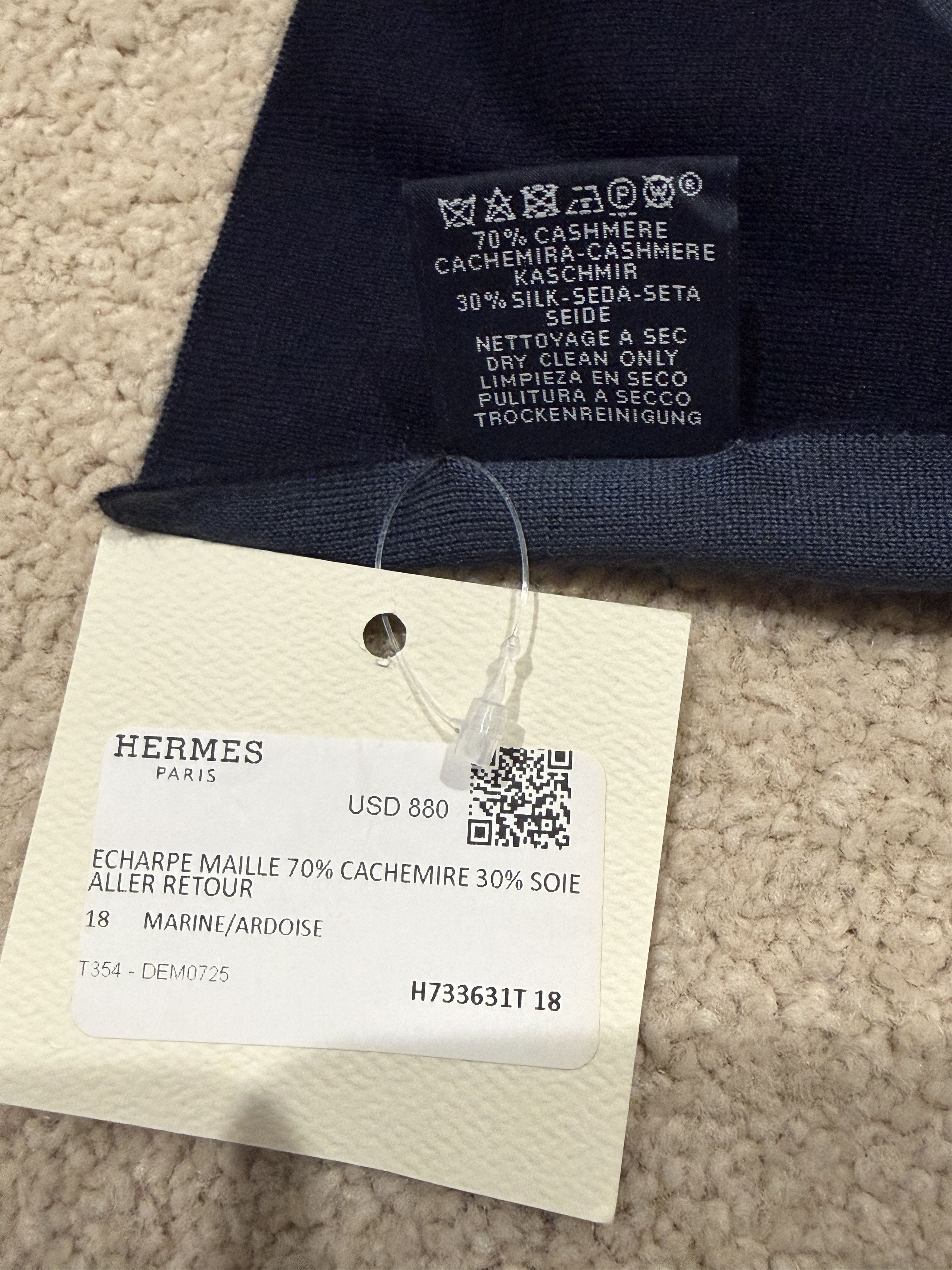 Hermes NWT Hermès Mens Reversible Cashmere/Silk Scarf Size ONE SIZE - 10 Thumbnail