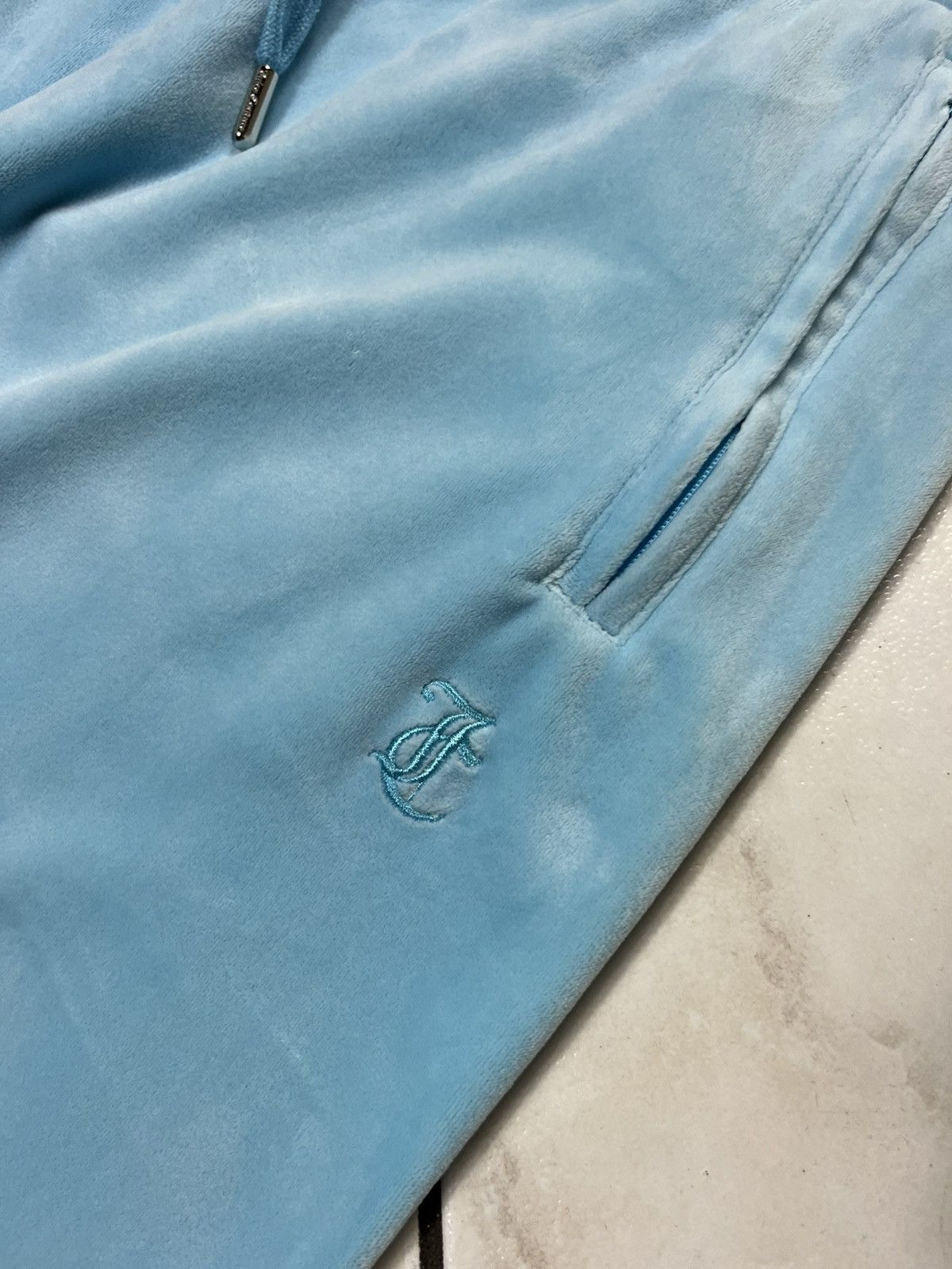 Ed Hardy × Juicy Couture Juicy Couture velvet sweatpants rhinestones crystal ass logo Size 28" / US 6 / IT 42 - 8 Thumbnail