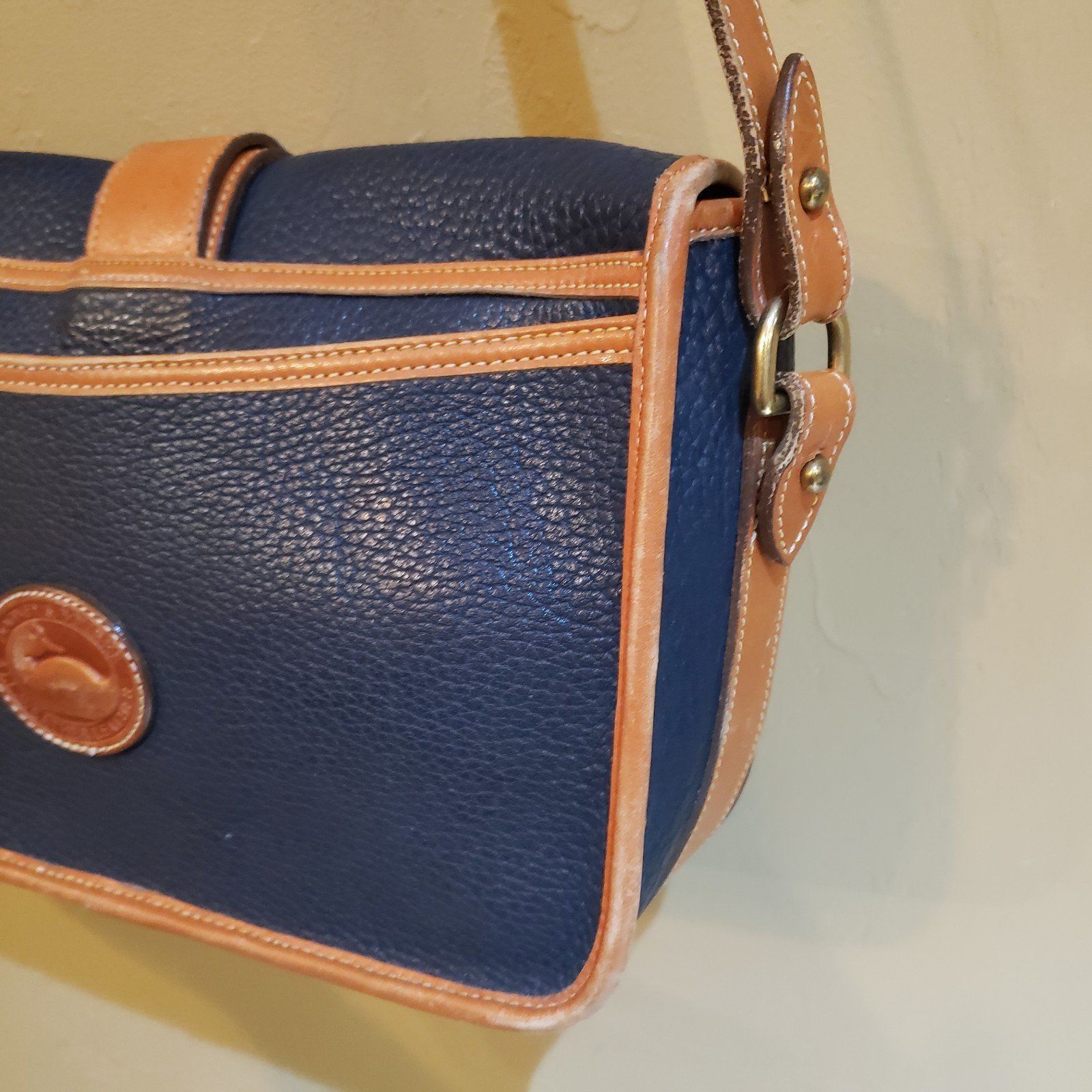 Dooney & Bourke Vintage Academia Navy Dooney & Bourke Leather Crossbody Bag Size ONE SIZE - 6 Thumbnail