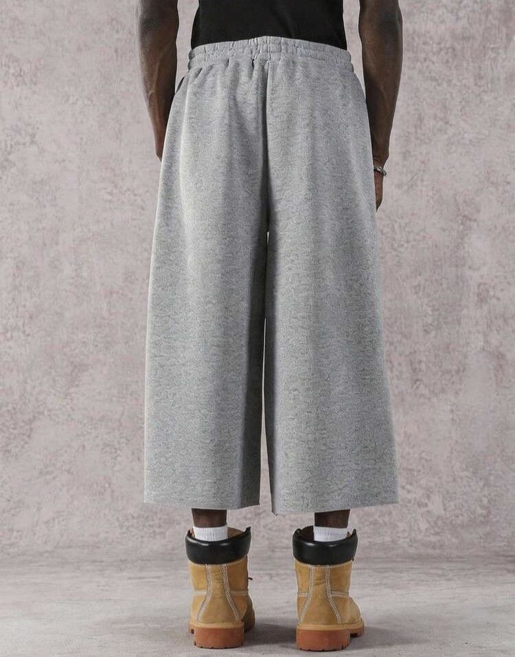 Other Gray Cropped Wide-Leg Sweatpants Size US 31 - 3 Thumbnail