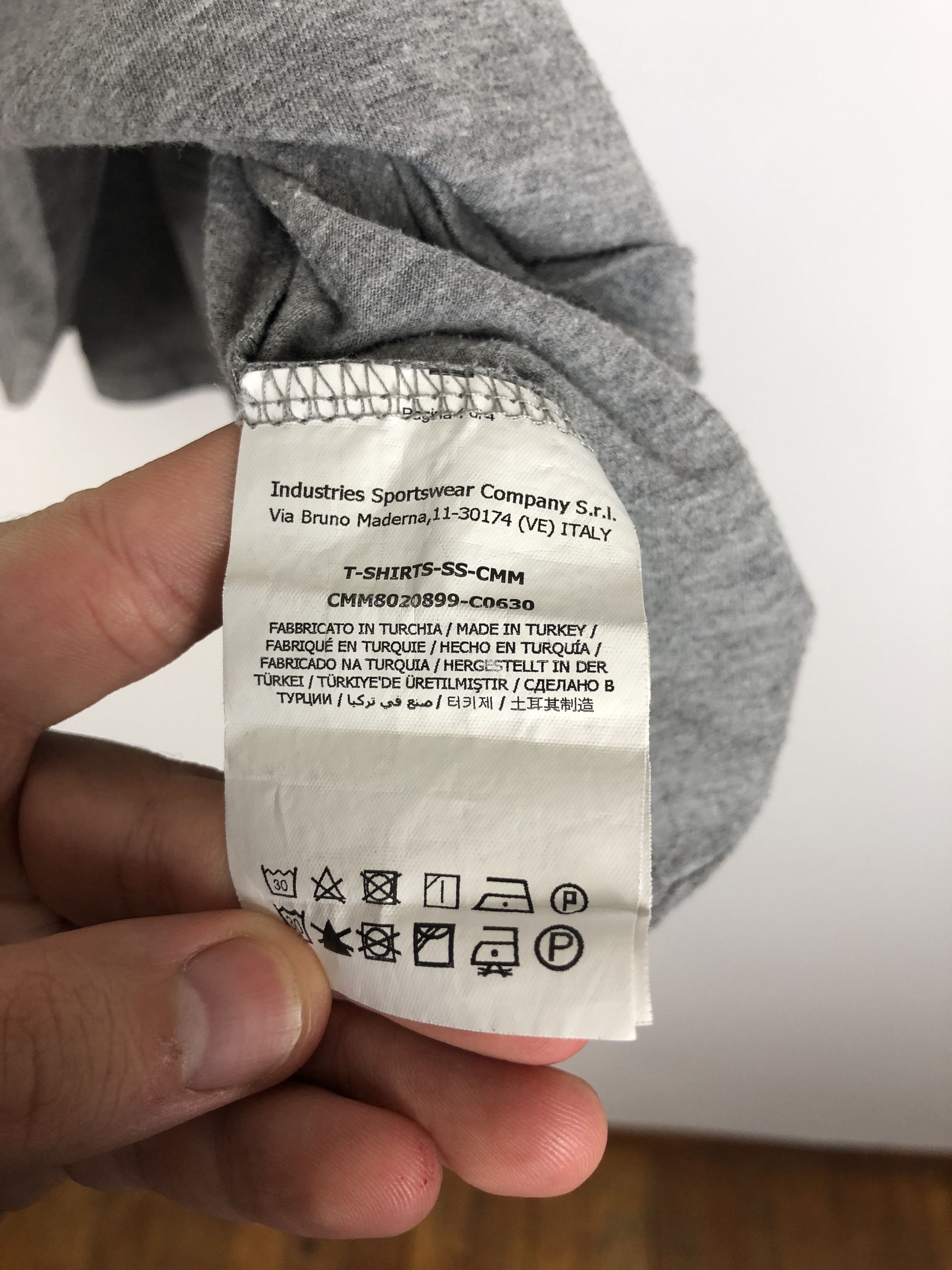 Cerruti 1881 Cerruti 1881 T-Shirt Center Logo Gray Tee size XL Size US XL / EU 56 / 4 - 10 Thumbnail