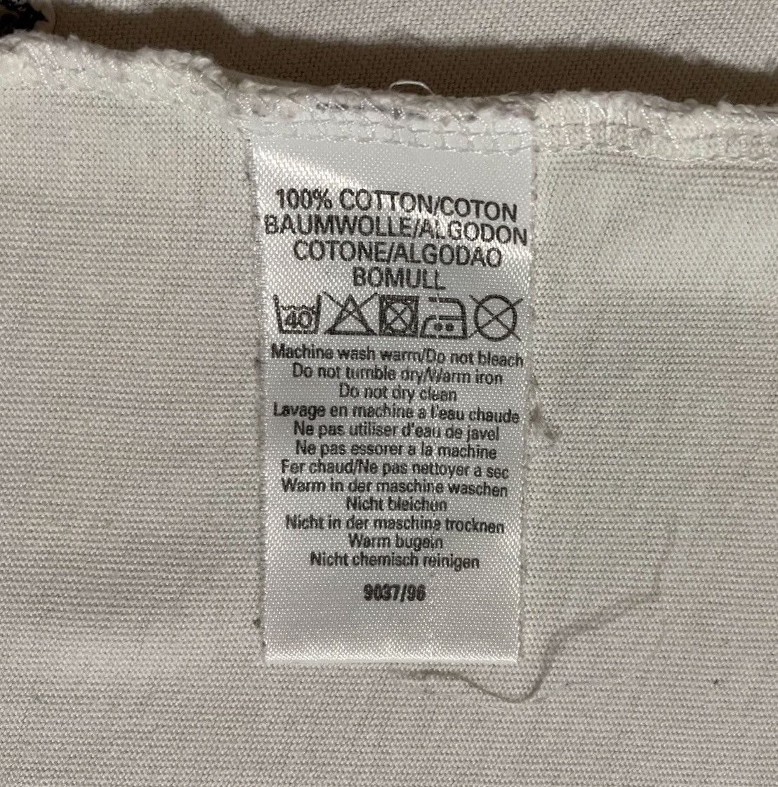 Burberry Burberry t shirt size M vintage Size US M / EU 48-50 / 2 - 5 Thumbnail