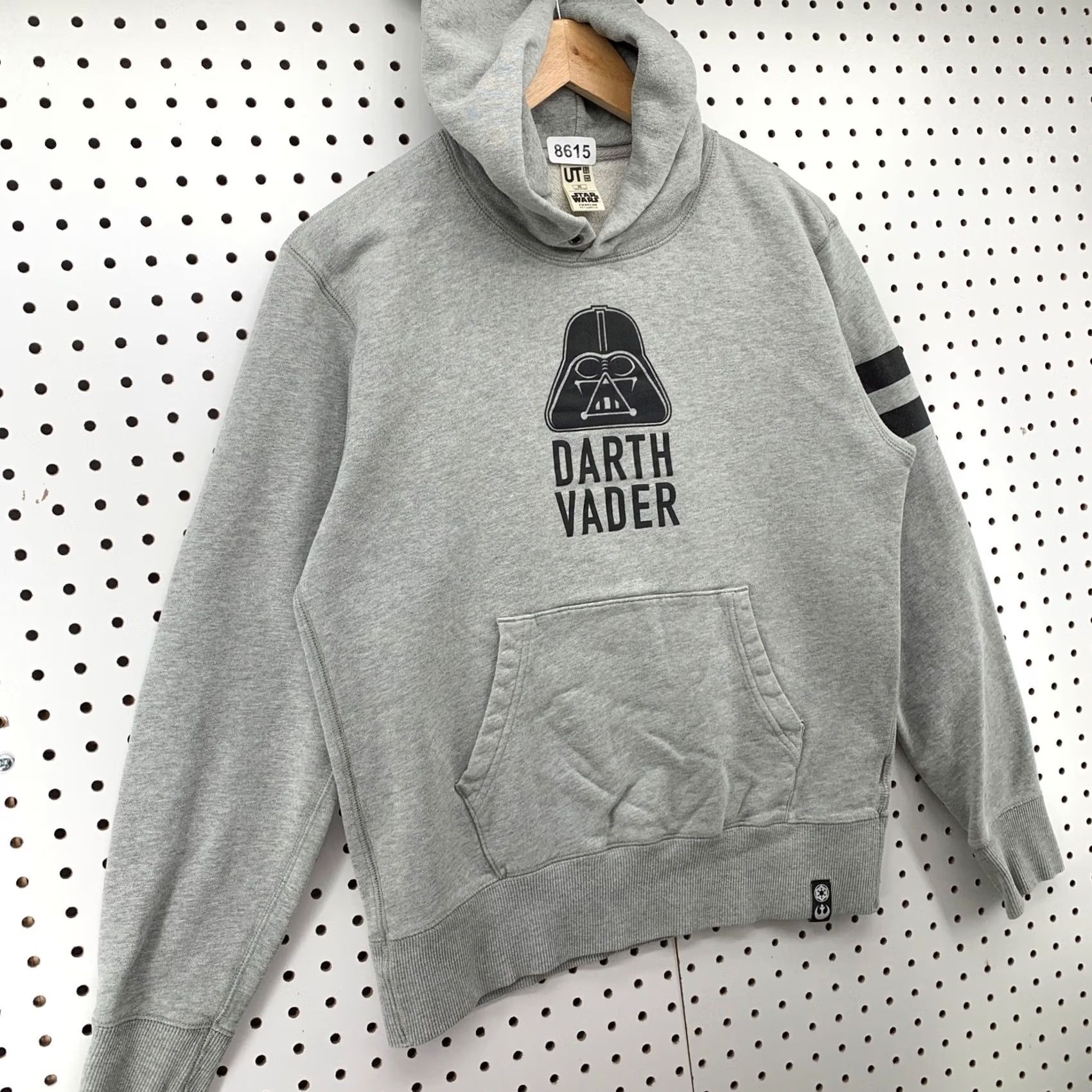 Uniqlo Uniqlo Star Wars Hoodie Mens XS Gray Darth Vader Pullover Hooded Pockets movie Size US XS / EU 42 / 0 - 3 Thumbnail