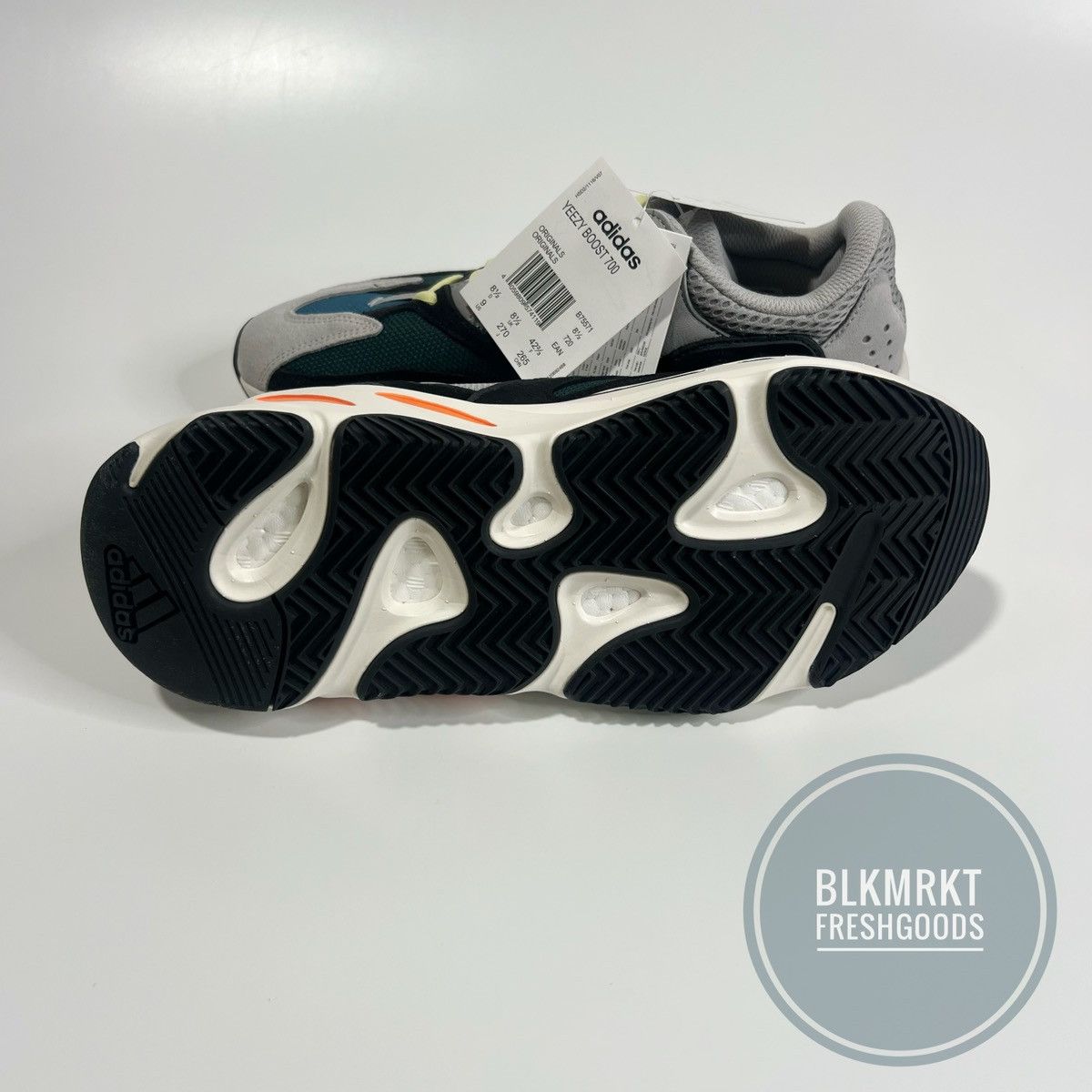 Yeezy adidas Yeezy Boost 700 Wave Runner Solid Grey 9 Size US 9 / EU 42 - 7 Thumbnail