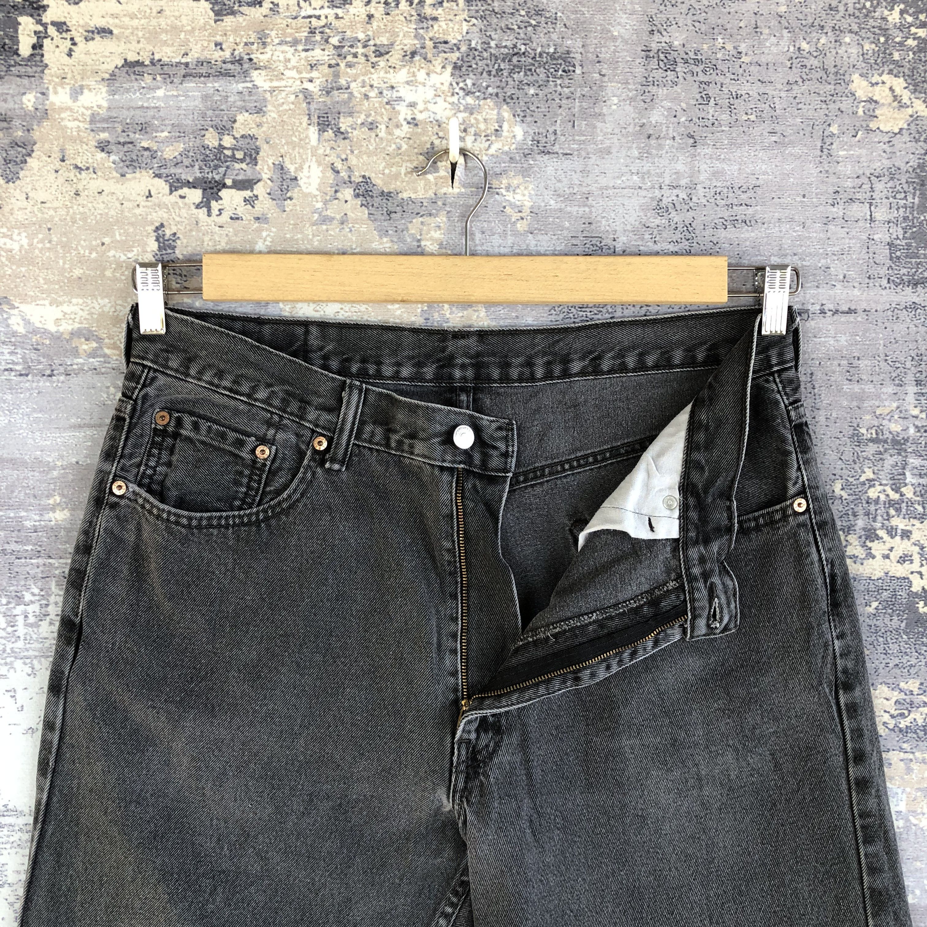 Levi's Vintage Levis Faded Black Jeans Levi's Stonewash Denim Size US 34 / EU 50 - 6 Thumbnail