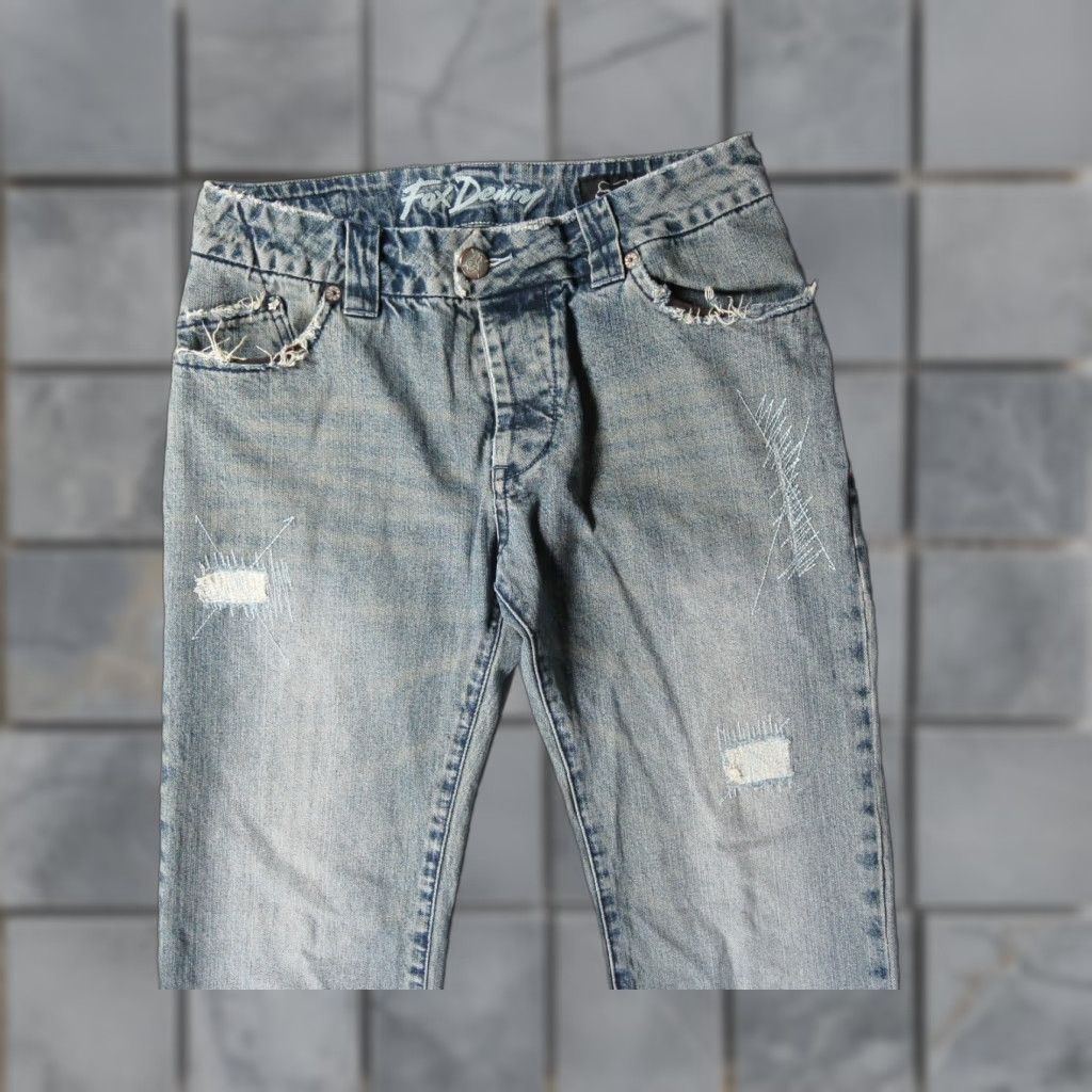 Denime Fox Jeans Mens 31 Blue Denim Regular 5-Pocket Distressed Button Fly N/A Missing one button - See image Size US 31 - 1 Thumbnail