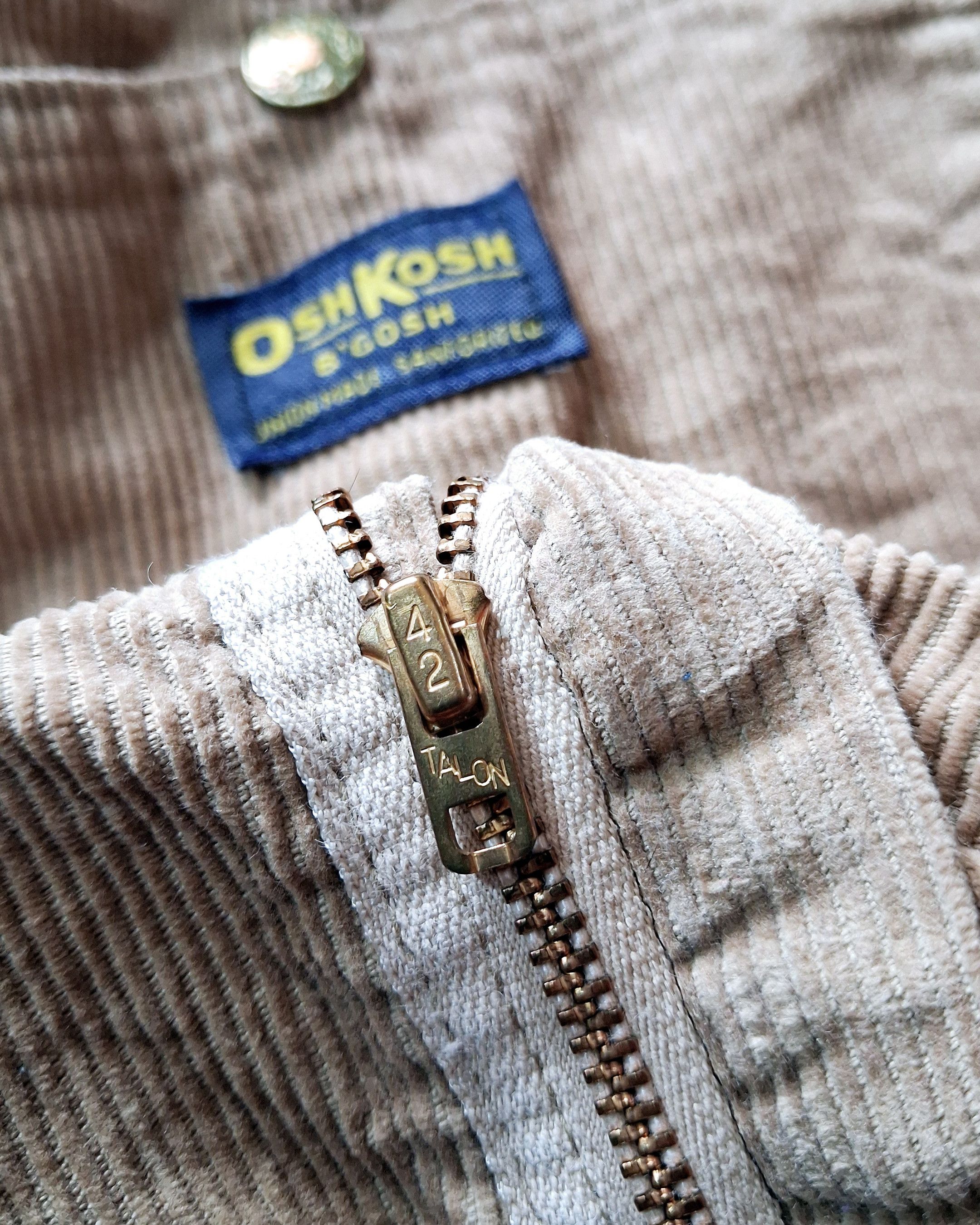 Oshkosh OSHKOSH BGOSH VESTBAK GREEN BRASS BUTTON CORDUROY OVERALLS Size US 37 - 11 Thumbnail