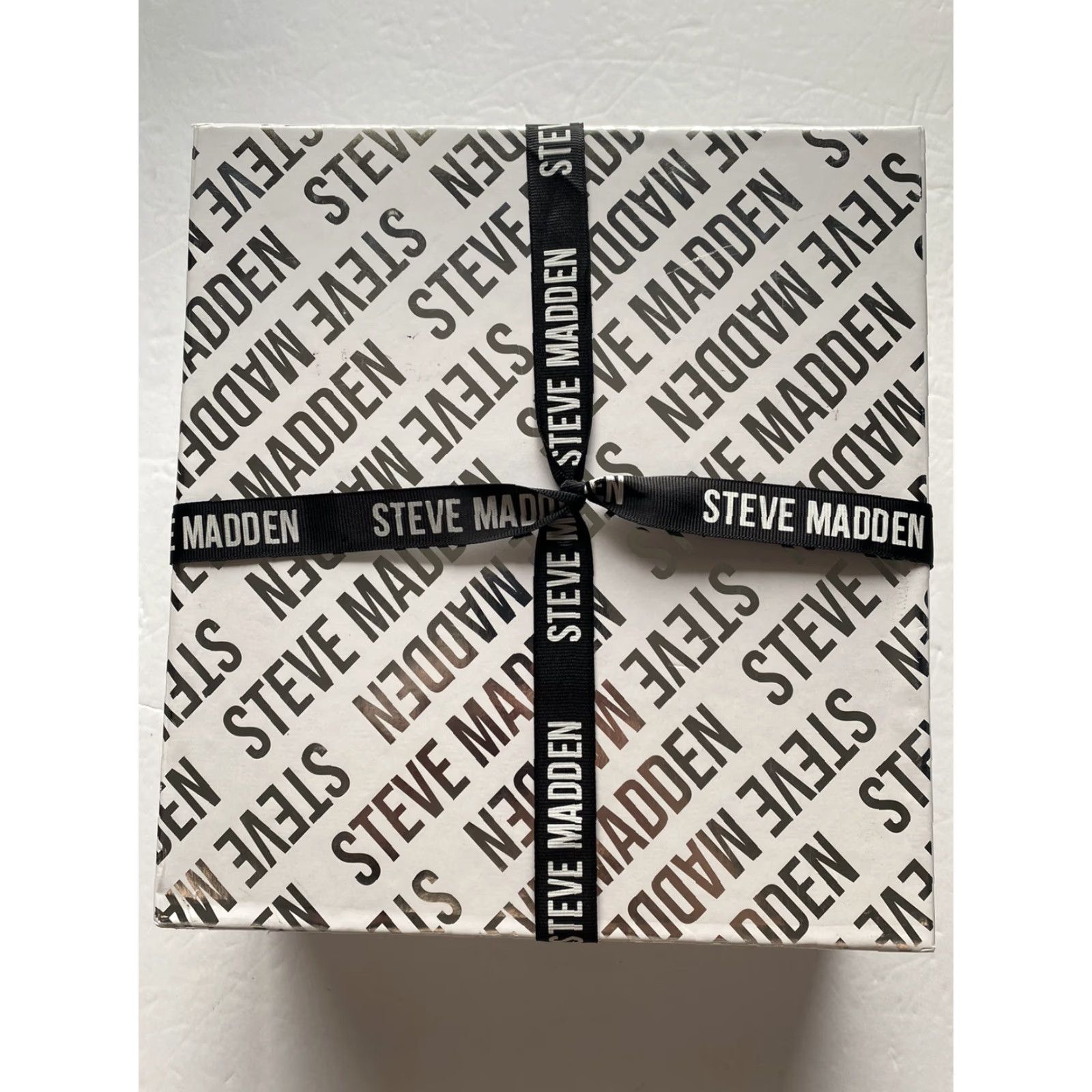Steve Madden Steve Madden Gift Set Women’s Beanie Scarf Gift Set Multicolor Fall Winter Spring Size ONE SIZE - 2 Thumbnail
