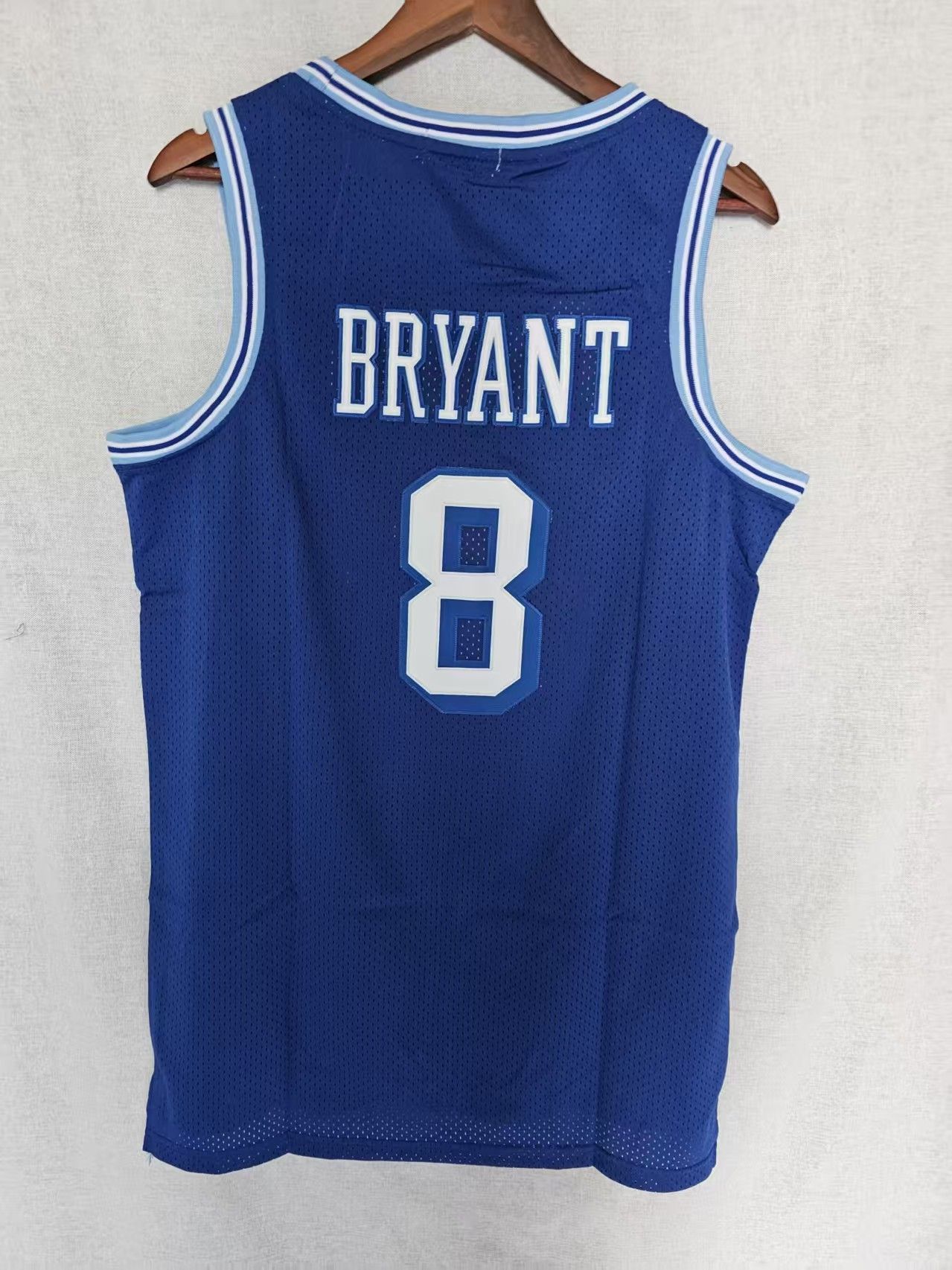 NBA Vintage Los Angeles Lakers #8 Kobe Bryant Jersey Size US M / EU 48-50 / 2 - 2 Thumbnail