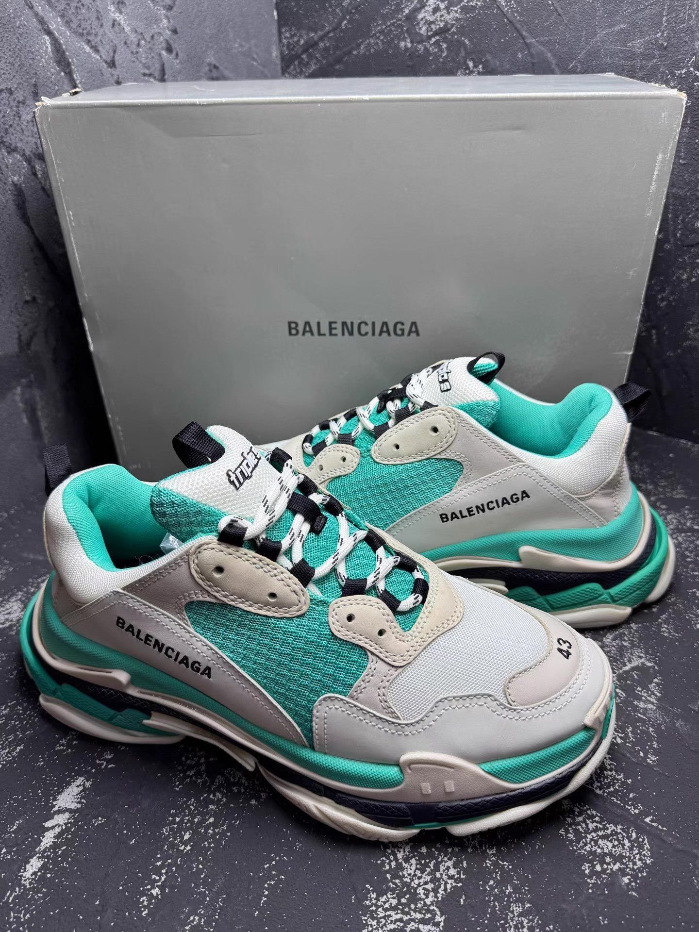 Balenciaga Balenciaga Triple S White & Green, Lake Green Q10 Size US 9.5 / EU 42-43 - 3 Thumbnail