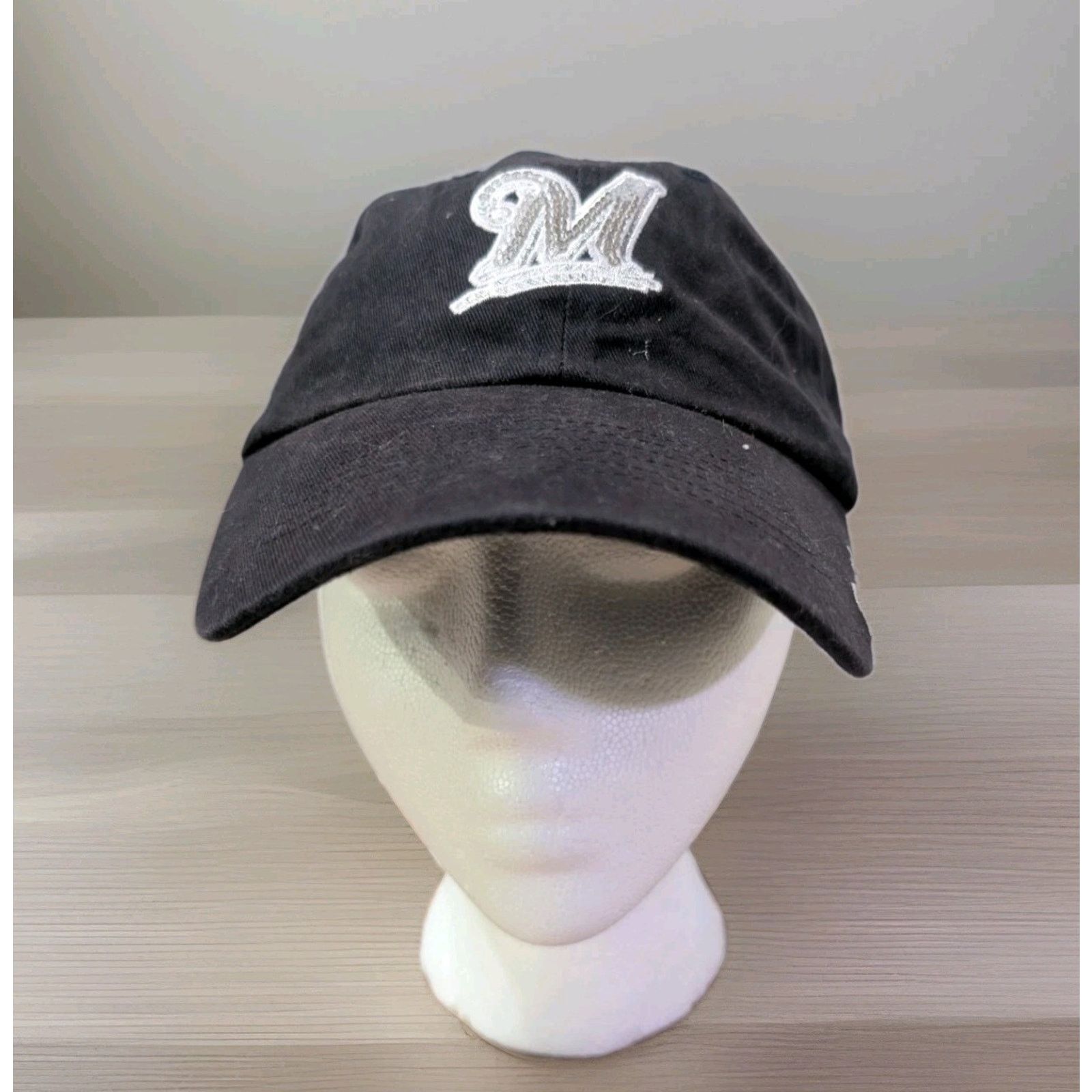 Other Milwaukee Brewers Womens Silver Sequin Baseball Cap Hat Size ONE SIZE - 1 Thumbnail