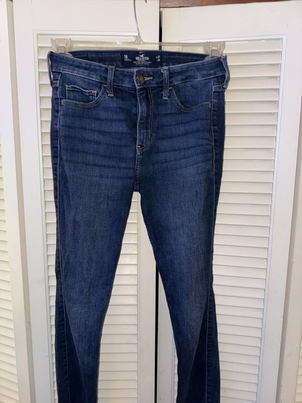 Hollister Hollister dark blue high rise skinny jeans Size 27" / US 4 / IT 40 - 1 Thumbnail