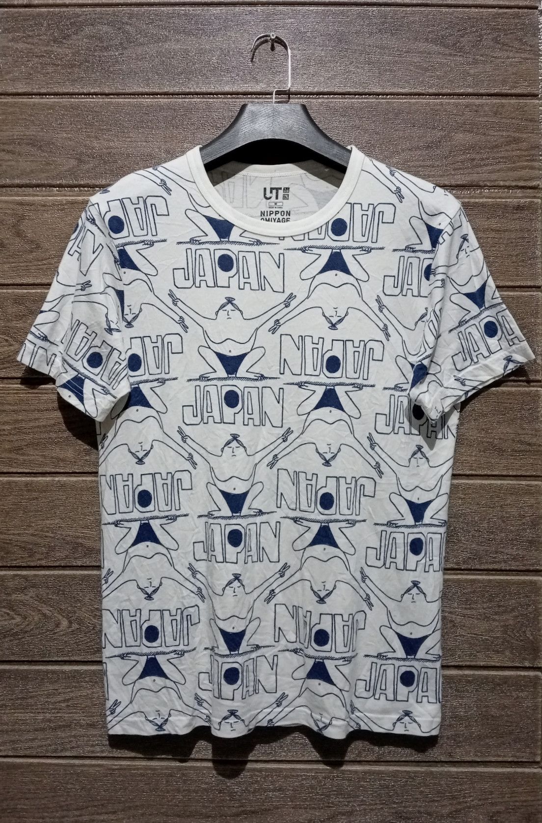 Uniqlo Uniqlo X Nippon Omiyage Print All Over Sumo Tee Very Rare Size US M / EU 48-50 / 2 - 1 Thumbnail