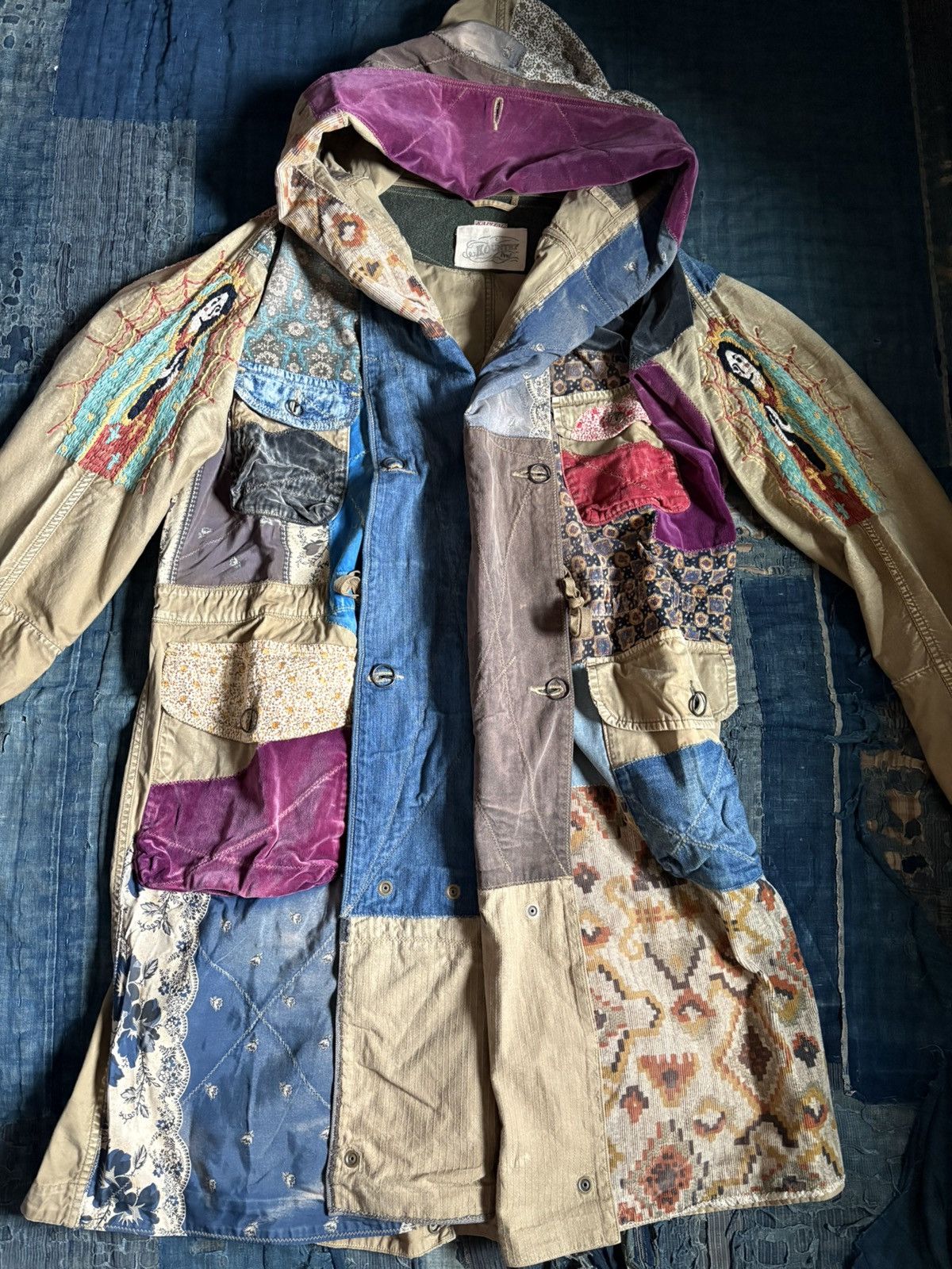 Kapital Kountry Kapital Crazy Hobo Patchwork Ring Coat Maria embroidery Size US L / EU 52-54 / 3 - 1 Thumbnail