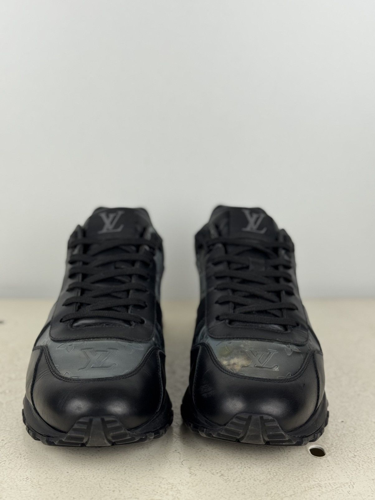 Louis Vuitton Louis Vuitton sneakers in excellent condition, sizes 9-10 Size US 10 / EU 43 - 6 Thumbnail
