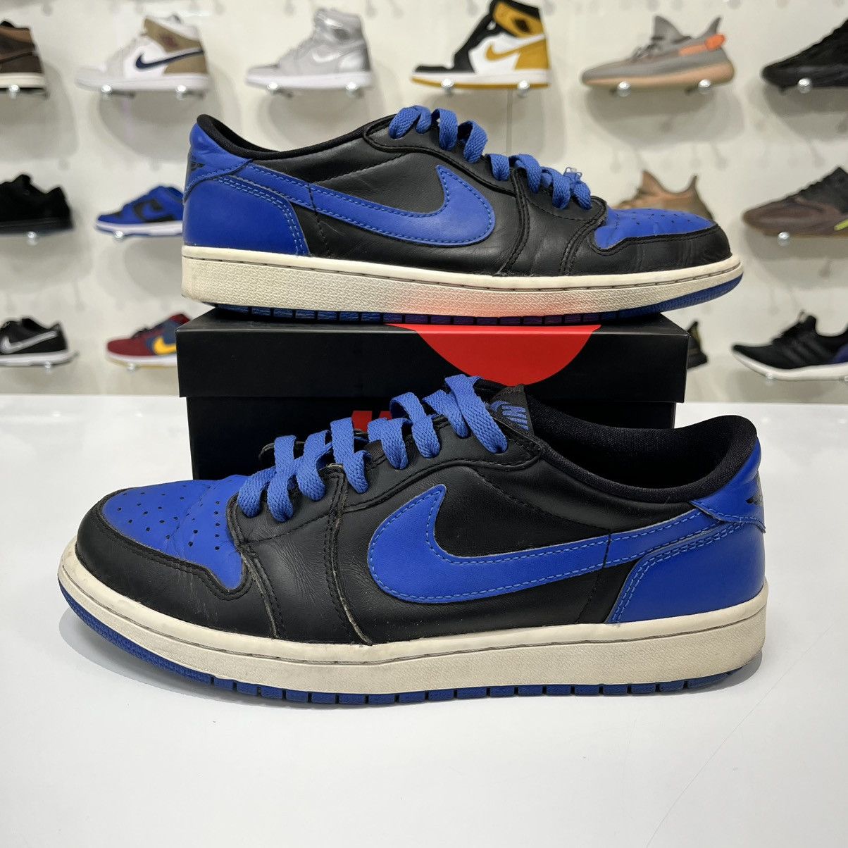Nike Air Jordan 1 Retro Low Royal (2015) Size US 9 / EU 42 - 1 Thumbnail