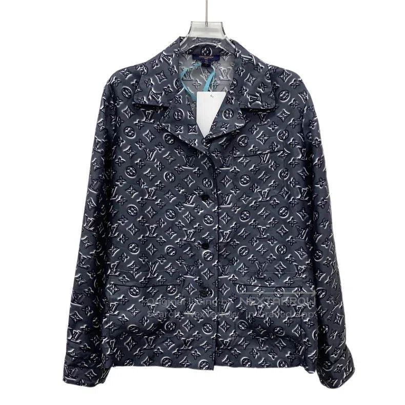 Louis Vuitton Louis Vuitton Dark blue logo, full print, mulberry silk la Size US XXS / EU 40 - 1 Thumbnail
