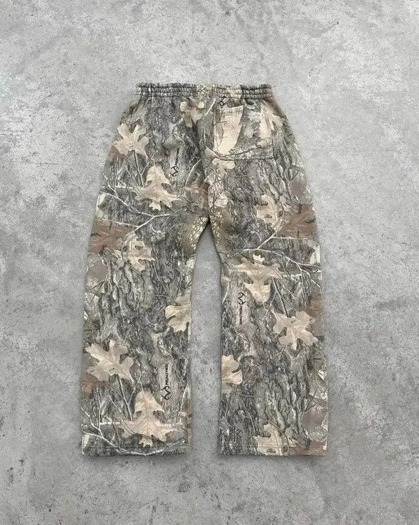 Japanese Brand Yukari x Yoko Camouflage Tree Baggy Sweatpants Size US 31 - 2 Thumbnail