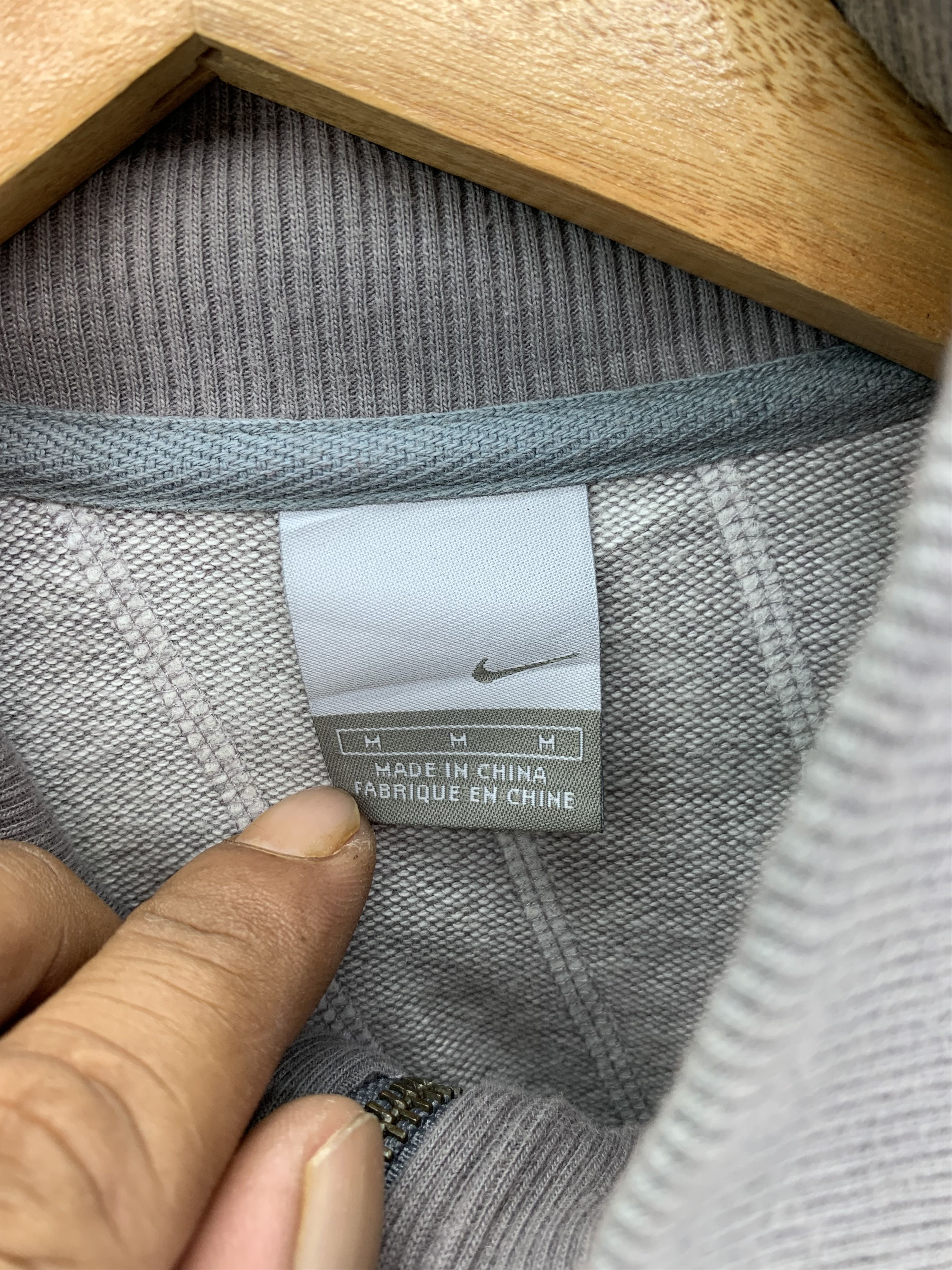 Nike Vintage Faded Nike Sweater Zipped Size US M / EU 48-50 / 2 - 6 Thumbnail