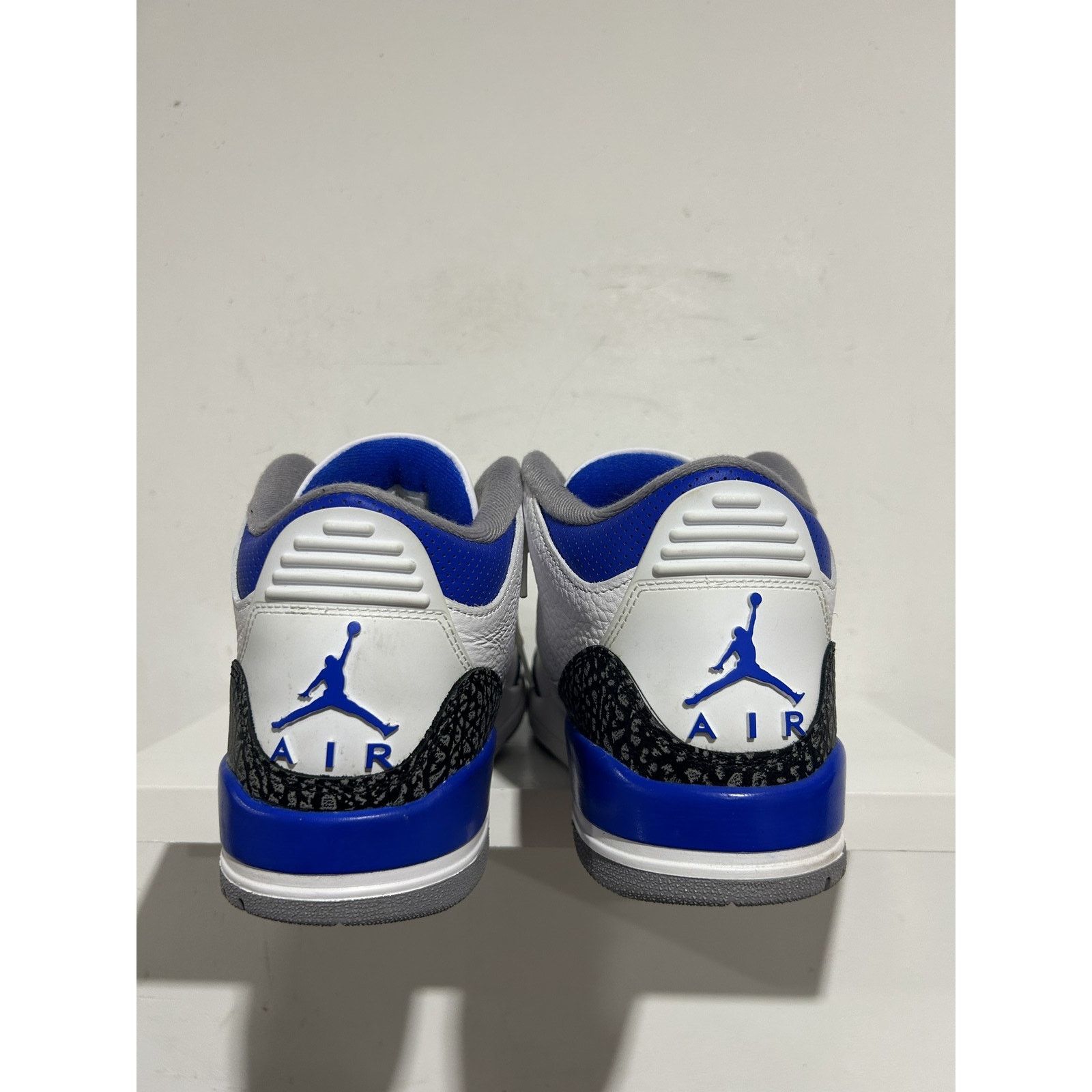 Jordan Brand JORDAN 3 RACER BLUE SIZE 10 PREOWNED Size US 10 / EU 43 - 3 Thumbnail