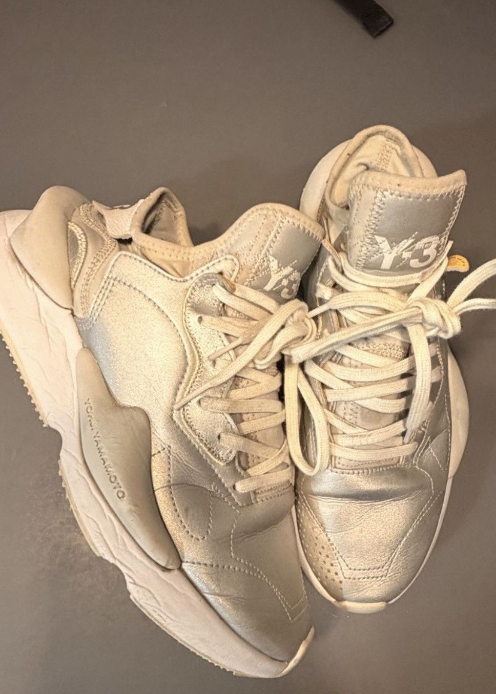 Yohji Yamamoto Adidas Y-3 honja low archive – size 43.5 (white/silver) Size US 10.5 / EU 43-44 - 1 Thumbnail