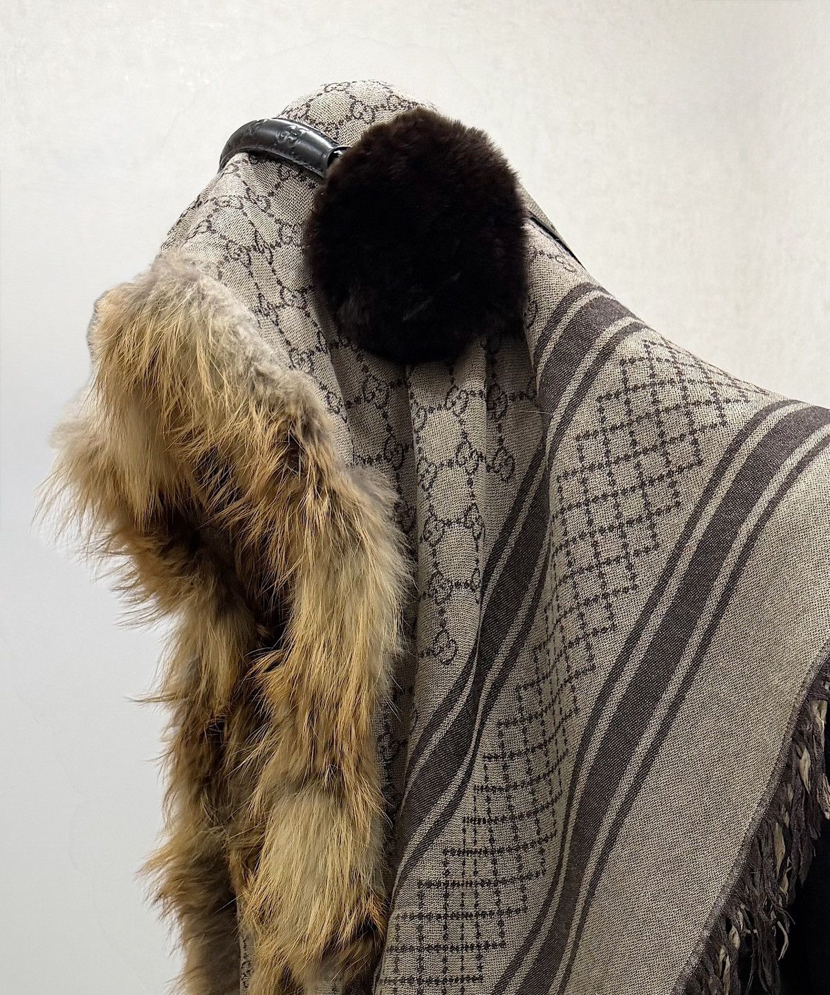 Gucci GUCCI Tom Ford FW 2003 Lapin Fur Ear Muffs Monogram demna gg Size ONE SIZE - 2 Thumbnail