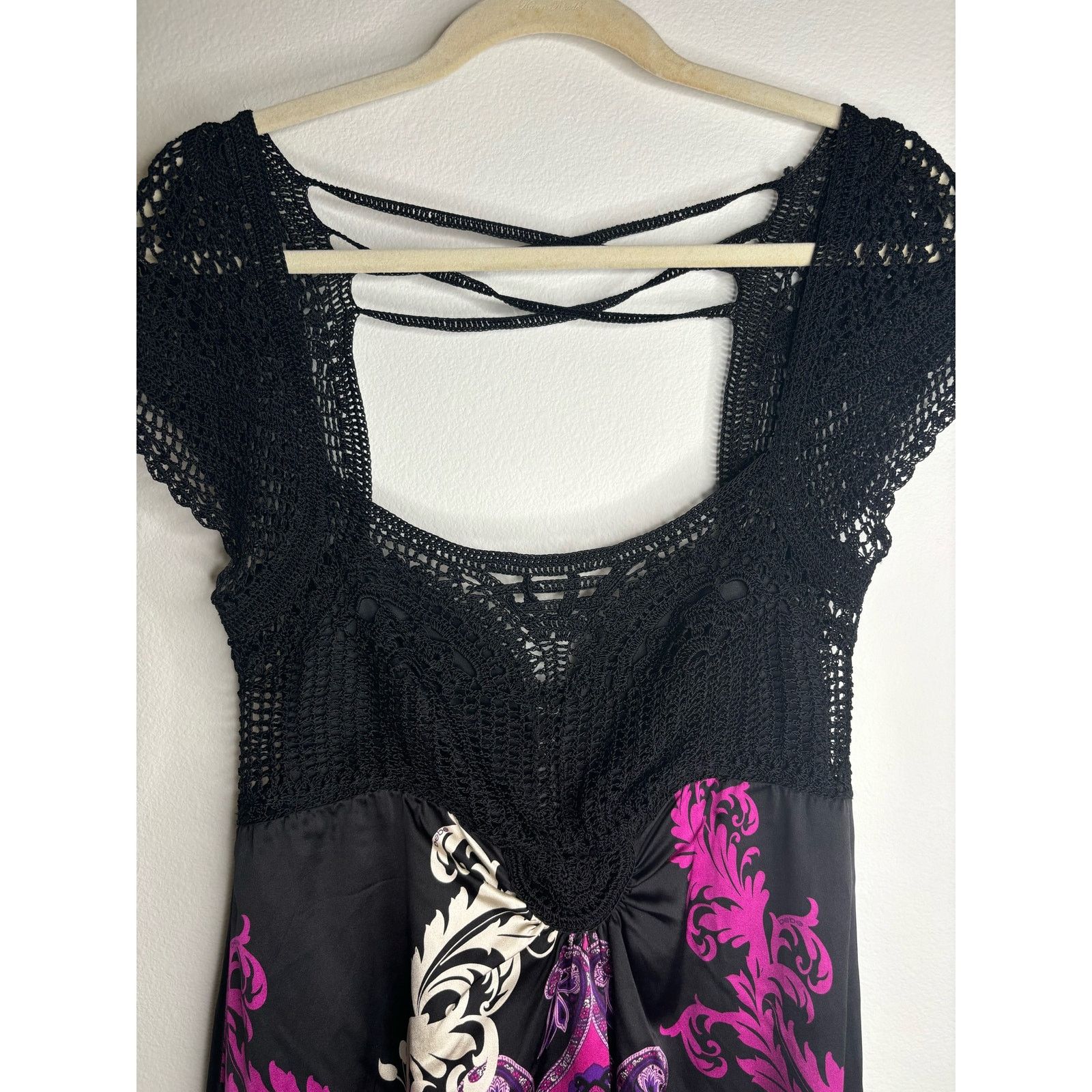 Bebe Bebe crochet and silk mini dress Size M / US 6-8 / IT 42-44 - 5 Thumbnail