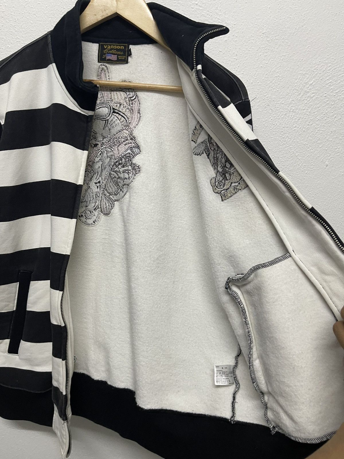 Japanese Brand × Vanson Leathers × Vintage 2000s VANSON X T.F.O.A STRIPES EMBROIDERED ZIPPER SWEATER Size US L / EU 52-54 / 3 - 16 Thumbnail