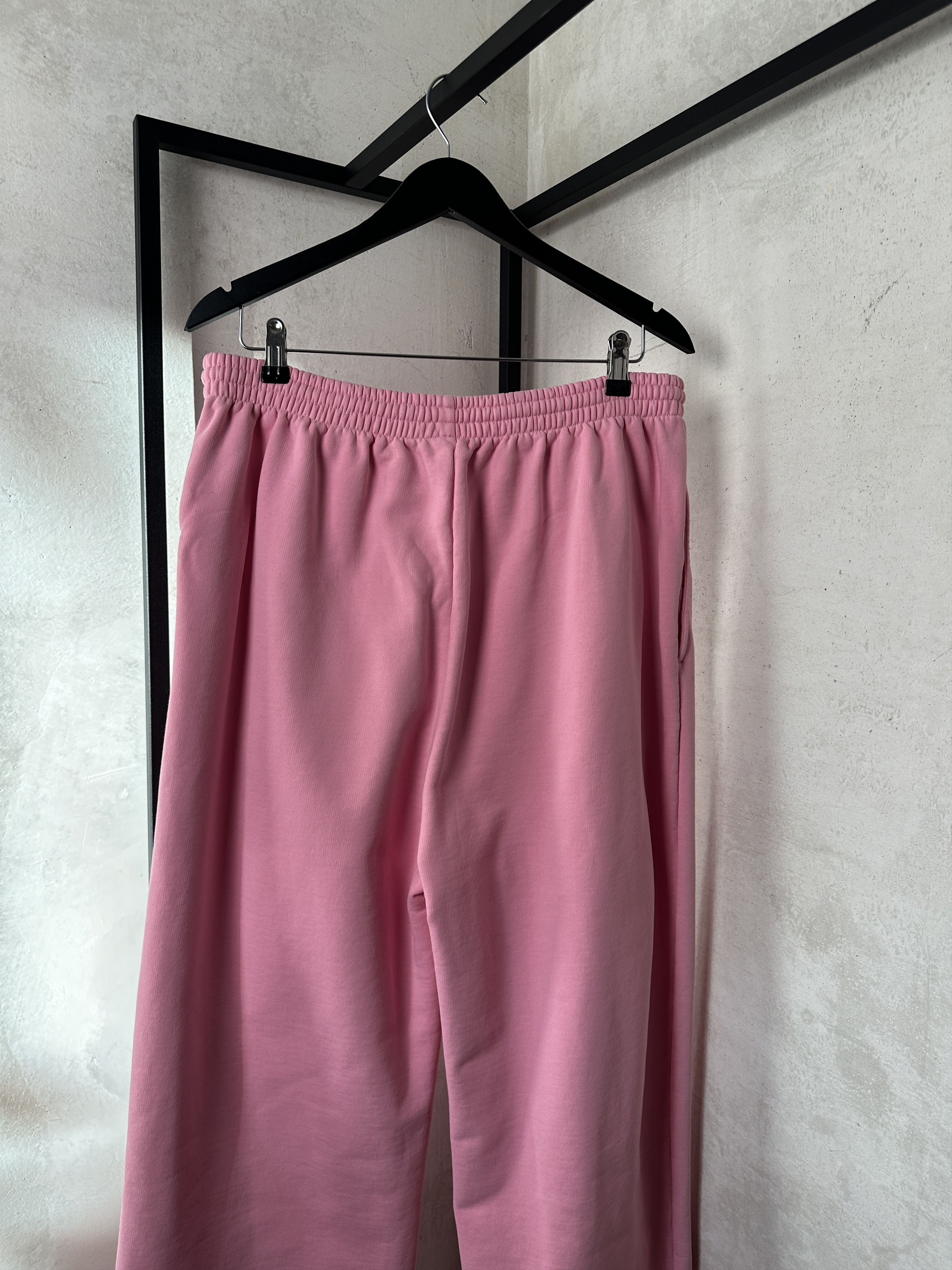 Balenciaga Balenciaga Pink BB Logo Sweatpants Size US 34 / EU 50 - 11 Thumbnail