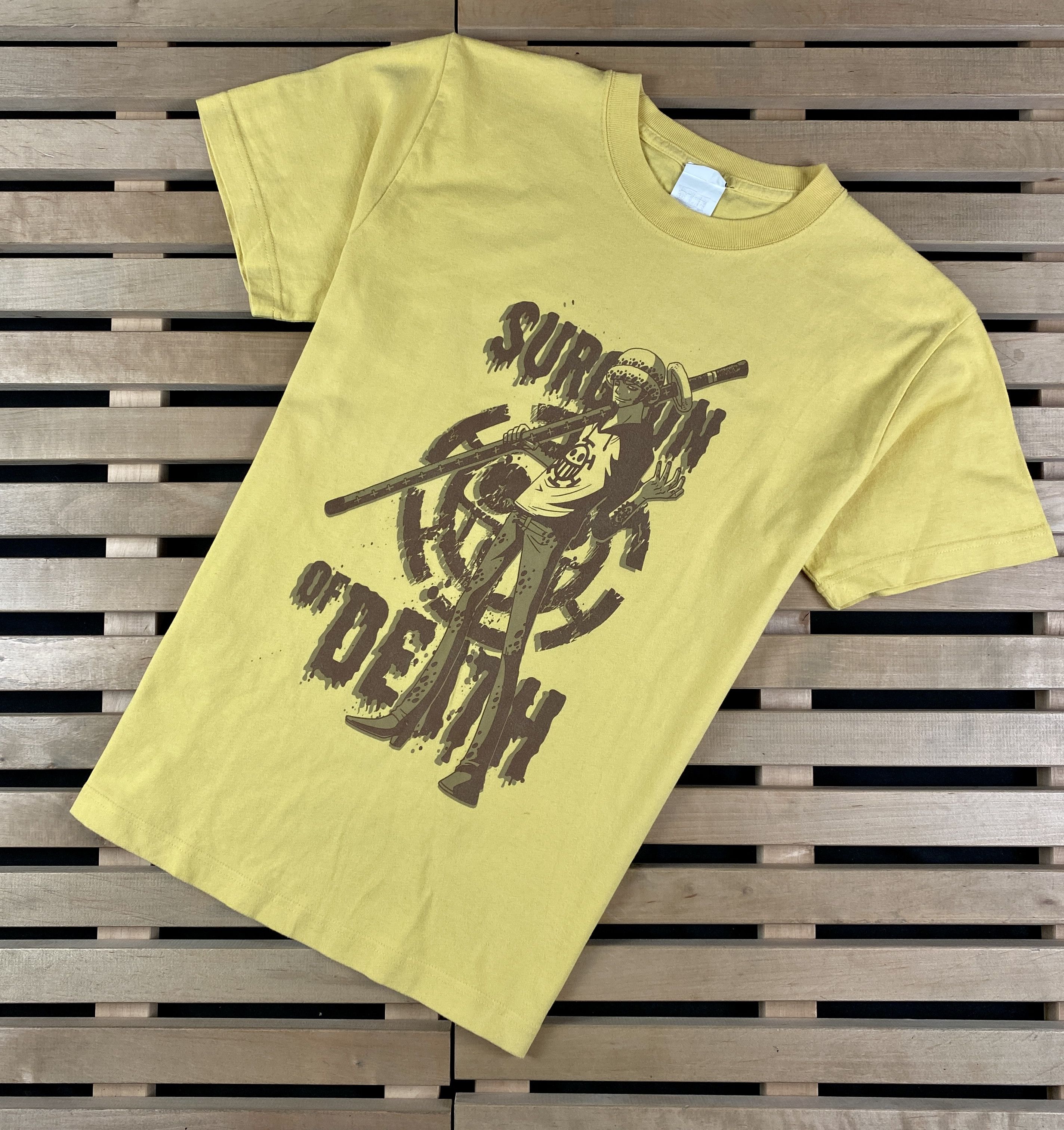 Anime × One Piece × Vintage Mens Vintage One Piece Trafalgar Law Surgeon Of Death Size M Size US M / EU 48-50 / 2 - 1 Thumbnail