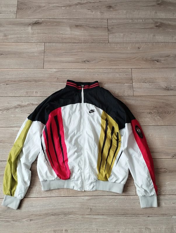 Nike Nike International Windbreaker Jacket 90s L Rare vintage Size US L / EU 52-54 / 3 - 1 Thumbnail