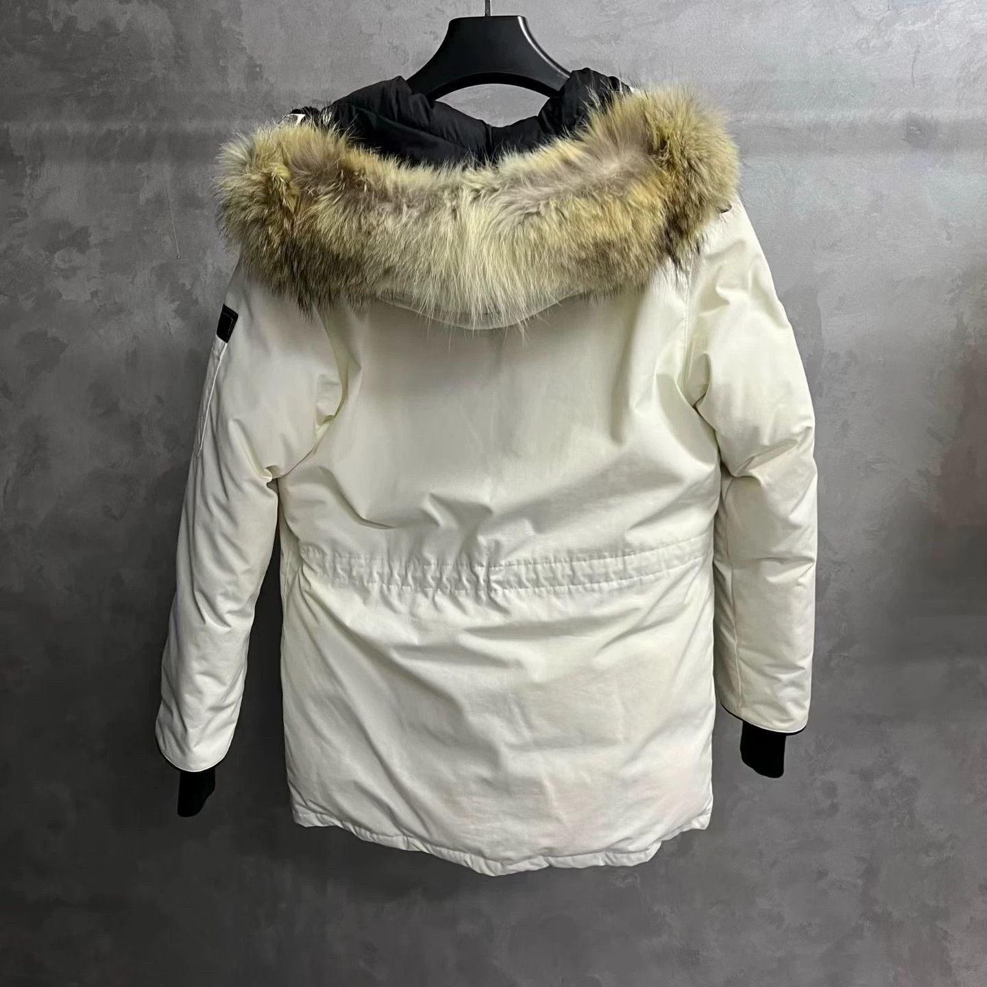 Canada Goose canada goose white parka with fur hood Size US M / EU 48-50 / 2 - 5 Thumbnail